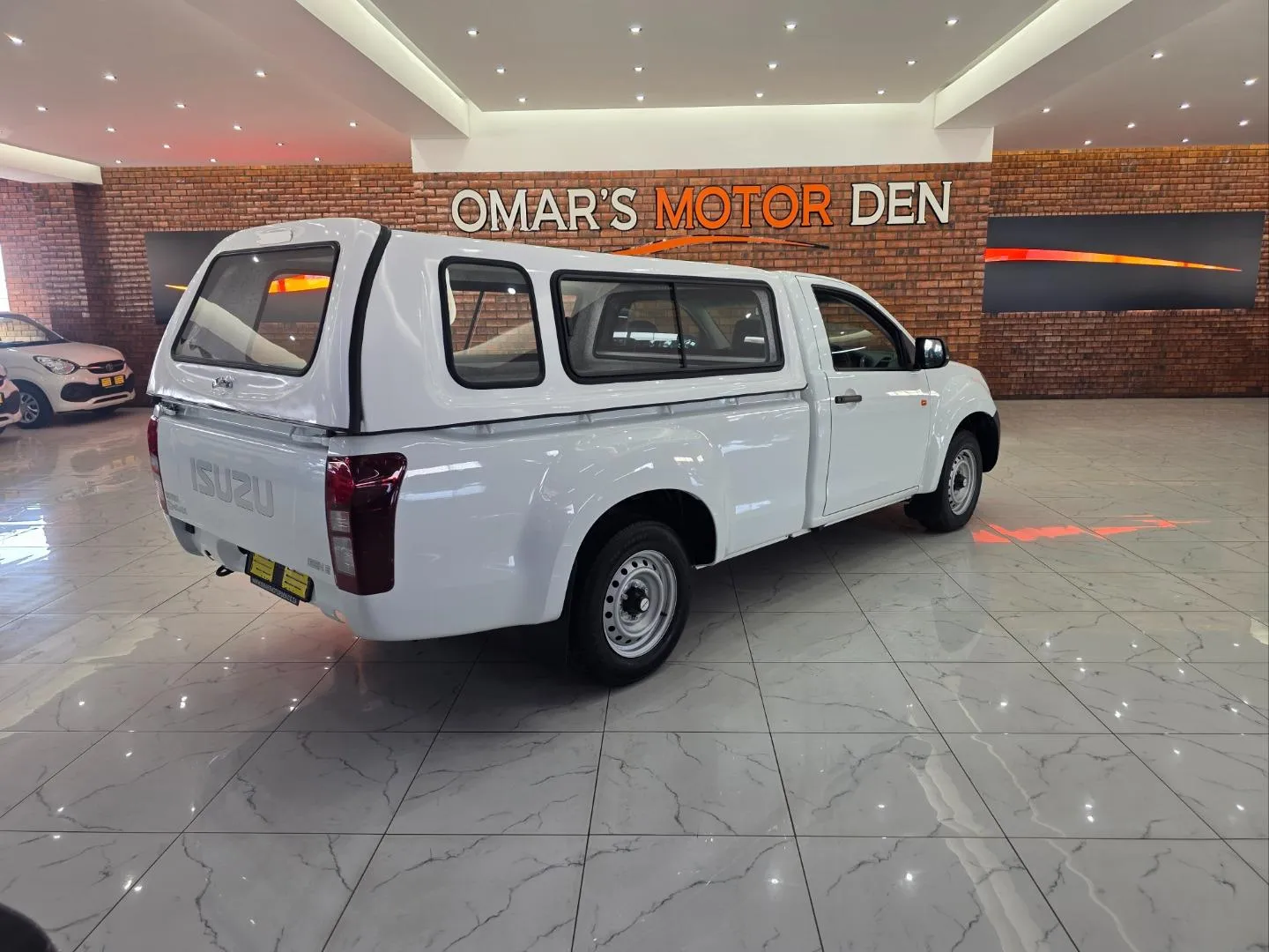 2025 Isuzu D-Max Gen 6 250C Single Cab, photo 3 of 4