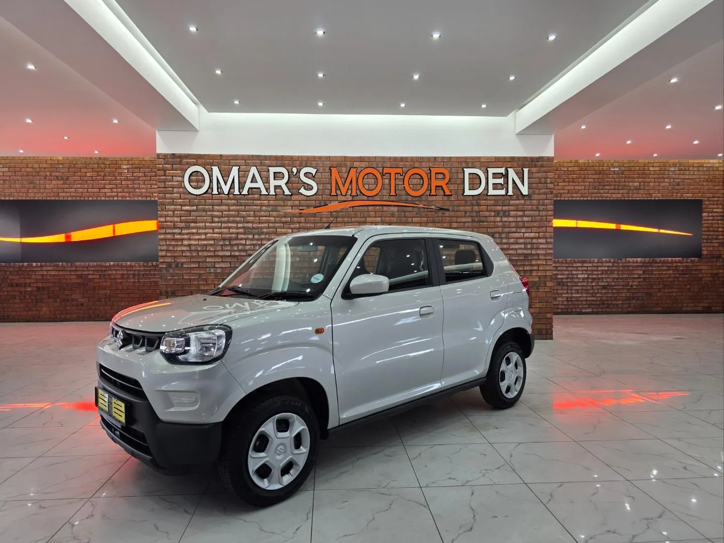 2025 Suzuki S-Presso 1.0 GL Auto, photo 2 of 7
