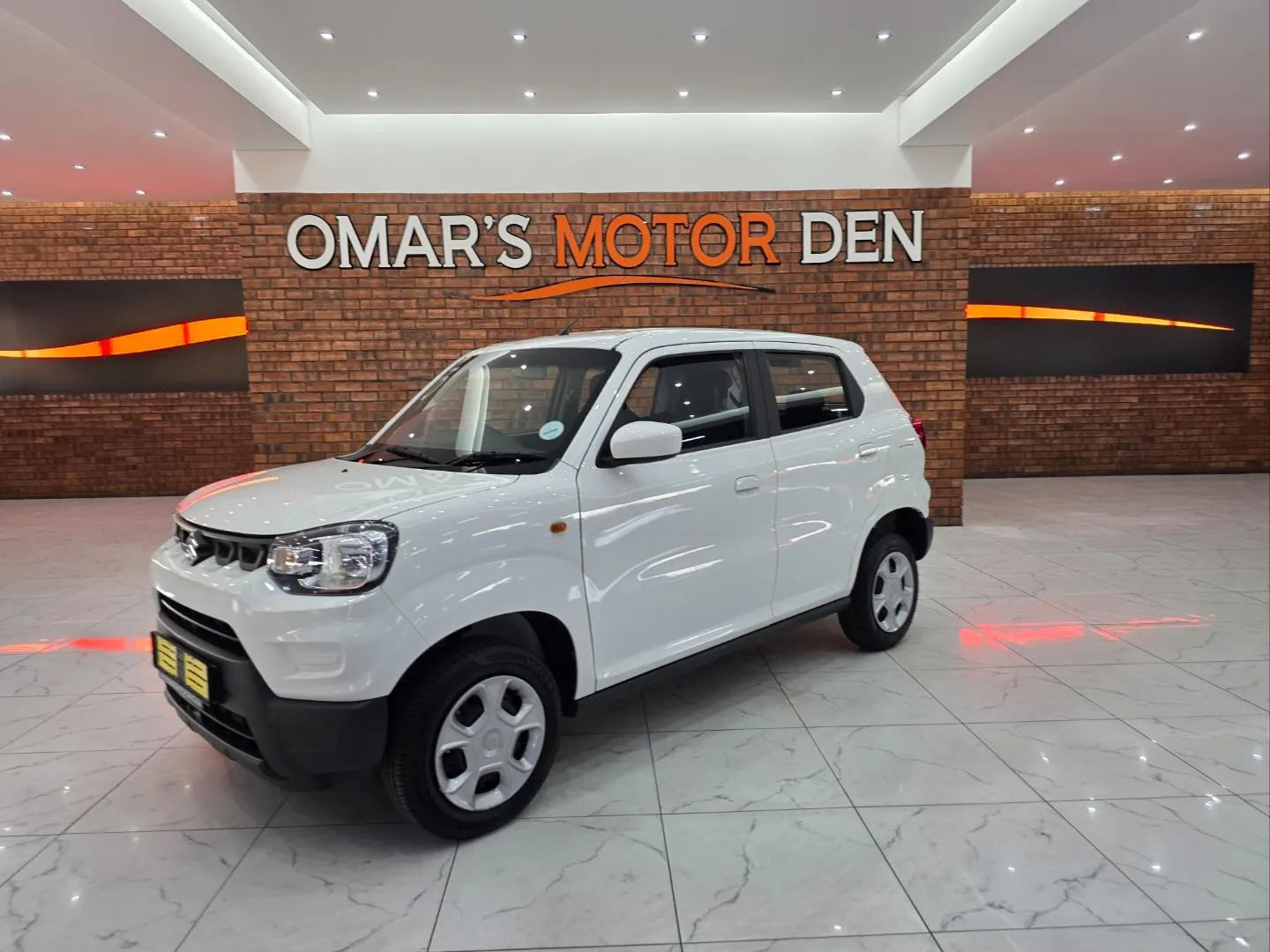 2025 Suzuki S-Presso 1.0 GL+ Auto, photo 2 of 7