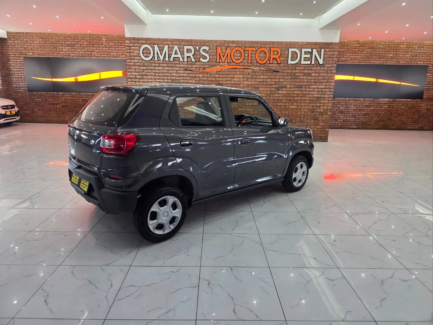 2025 Suzuki S-Presso 1.0 GL+ Auto, photo 4 of 7