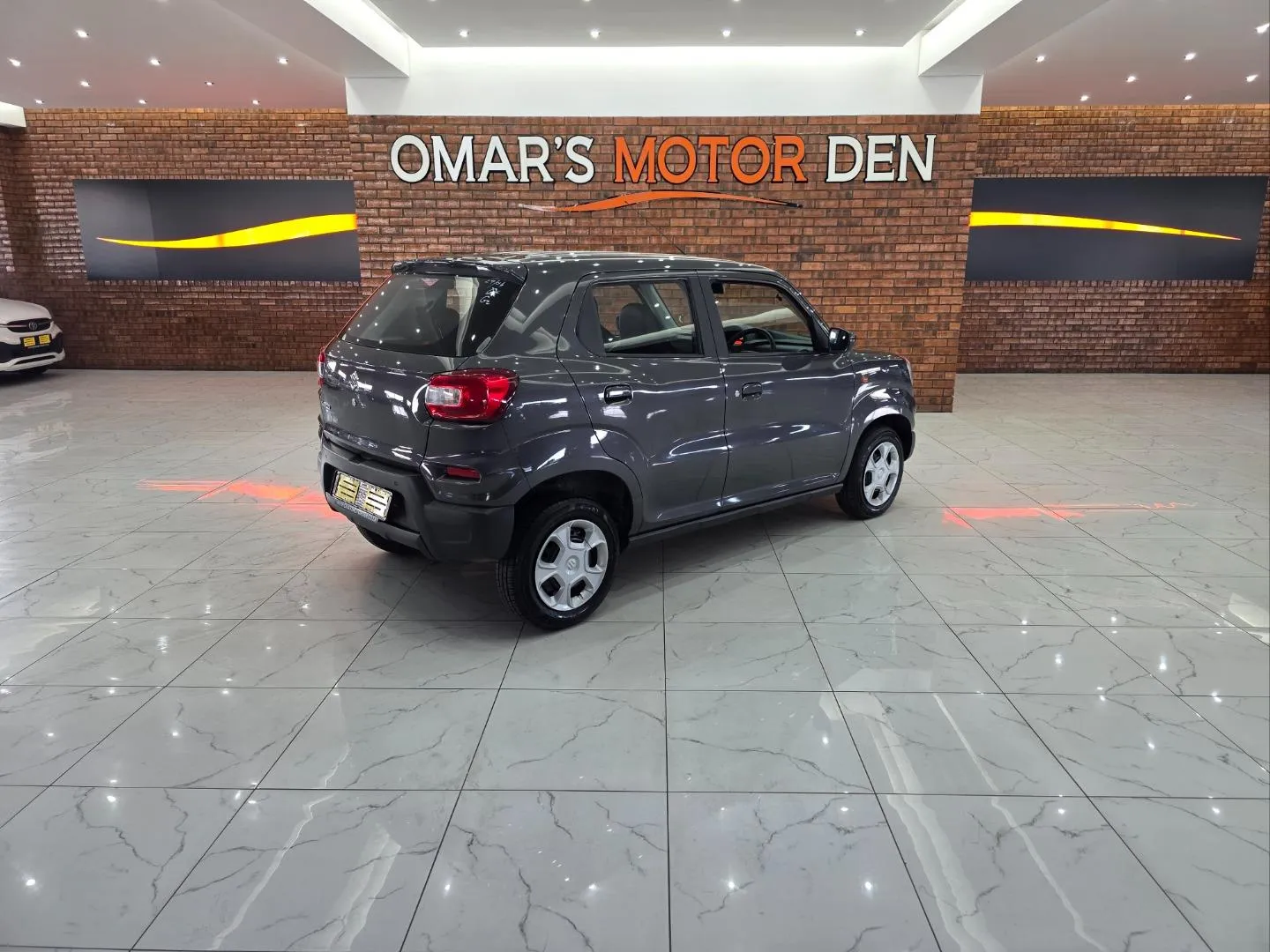 2025 Suzuki S-Presso 1.0 GL+ Auto, photo 4 of 7
