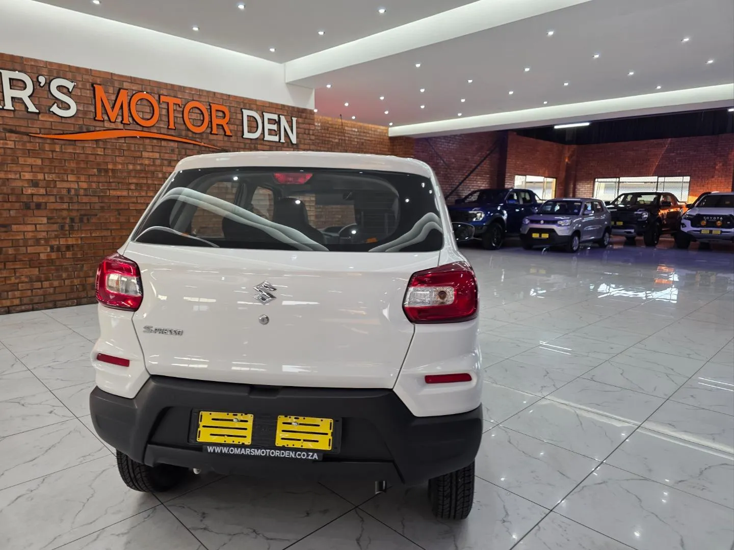 2025 Suzuki S-Presso 1.0 GL+ Auto, photo 4 of 7