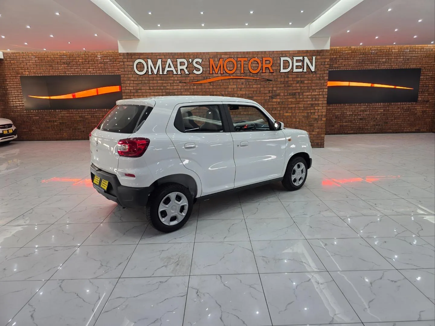 2025 Suzuki S-Presso 1.0 GL+ Auto, photo 5 of 7