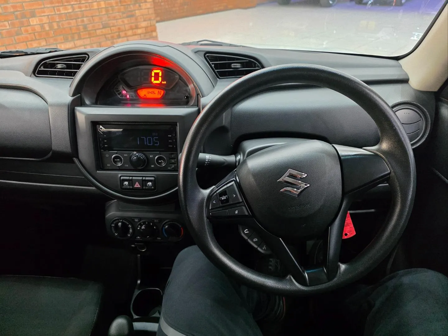 2025 Suzuki S-Presso 1.0 GL+ Auto, photo 6 of 7