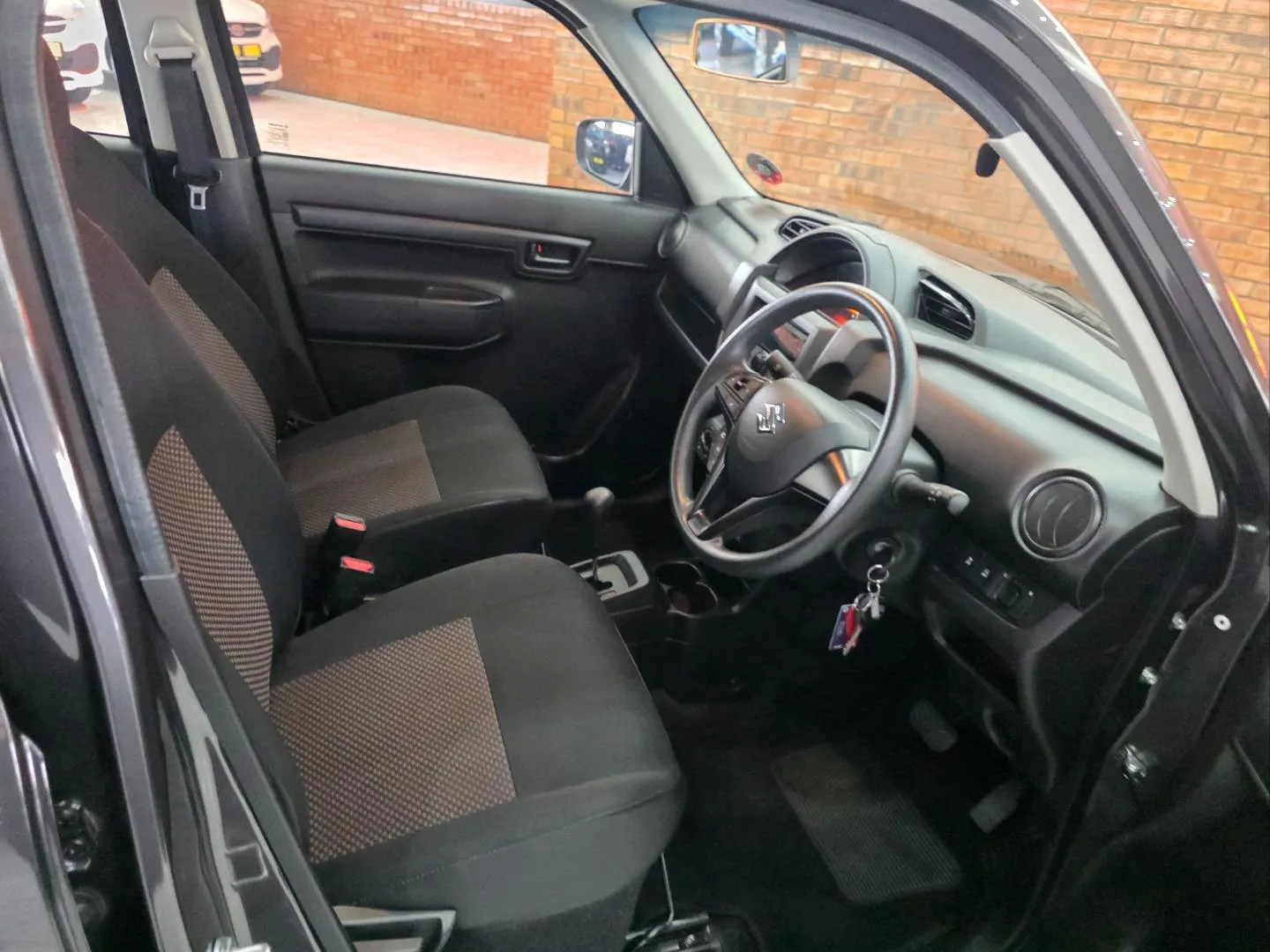 2025 Suzuki S-Presso 1.0 GL Auto, photo 7 of 7