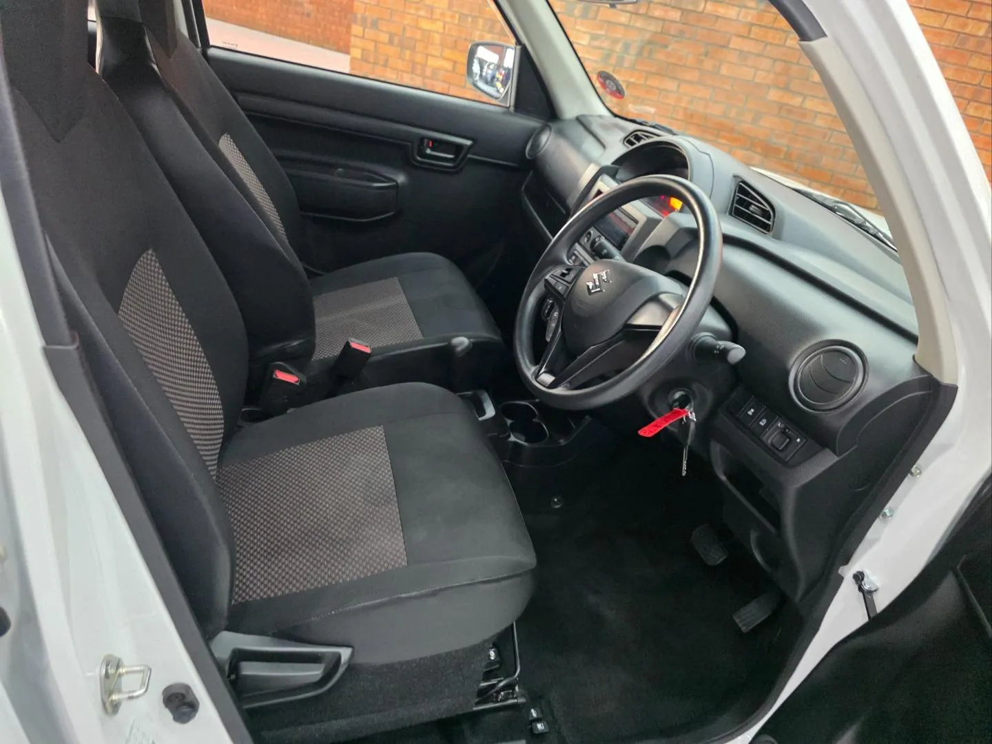 2025 Suzuki S-Presso 1.0 GL+ Auto, photo 7 of 7