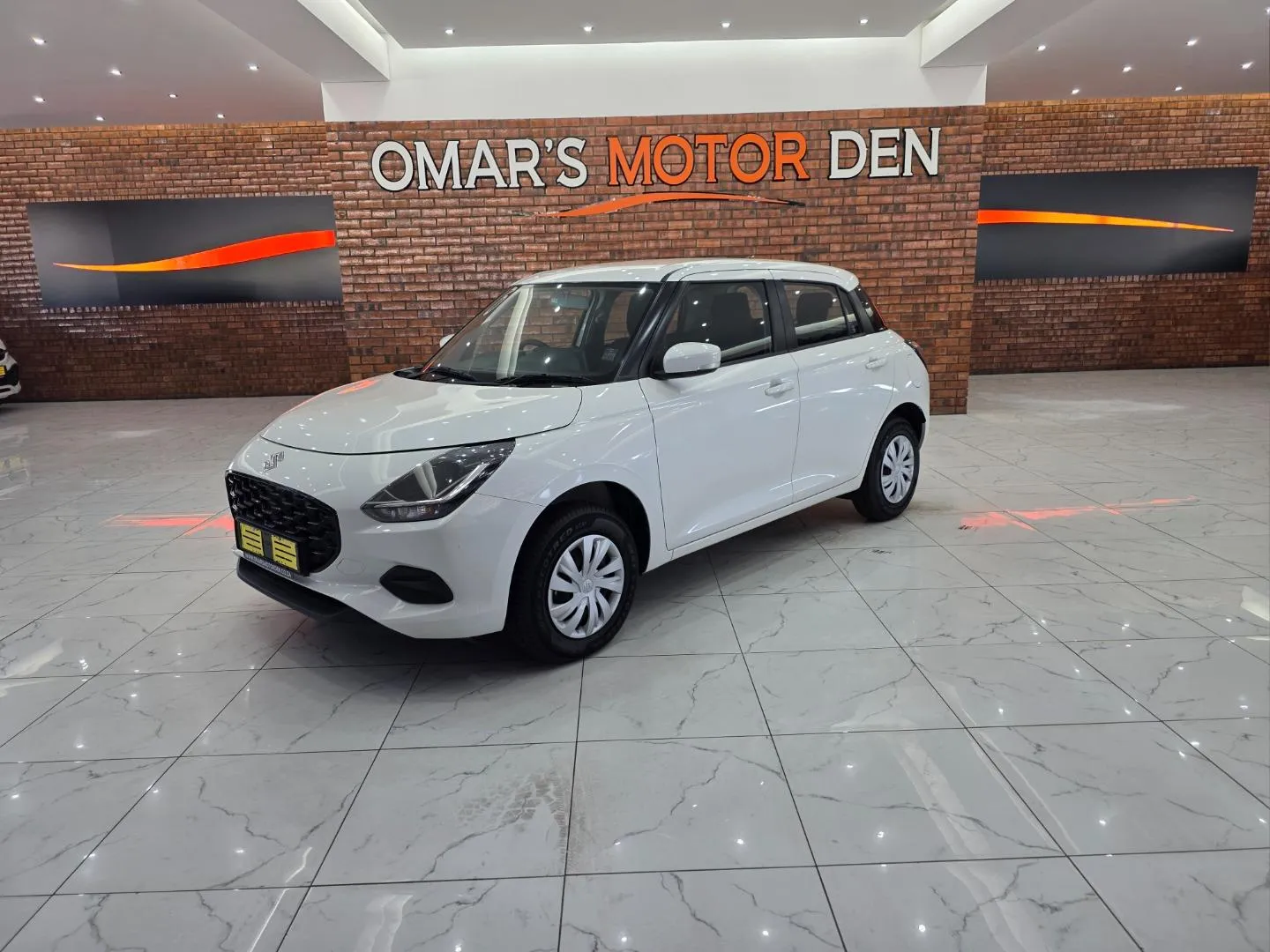 2025 Suzuki Swift 1.2 GL, photo 1 of 6