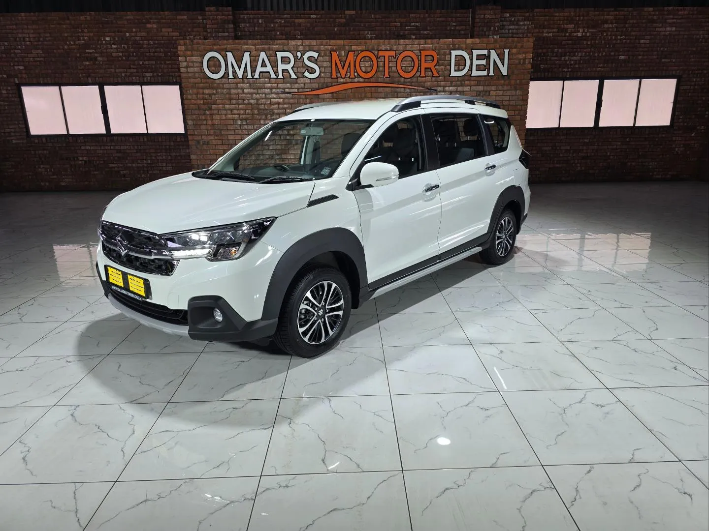 2025 Suzuki XL6 1.5 GL Manual, photo 1 of 6