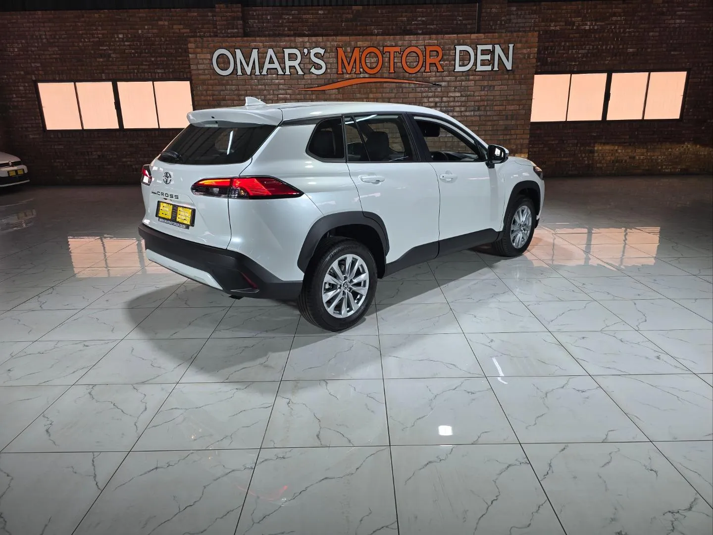 2025 Toyota Corolla Cross 1.8 Xi, photo 5 of 6
