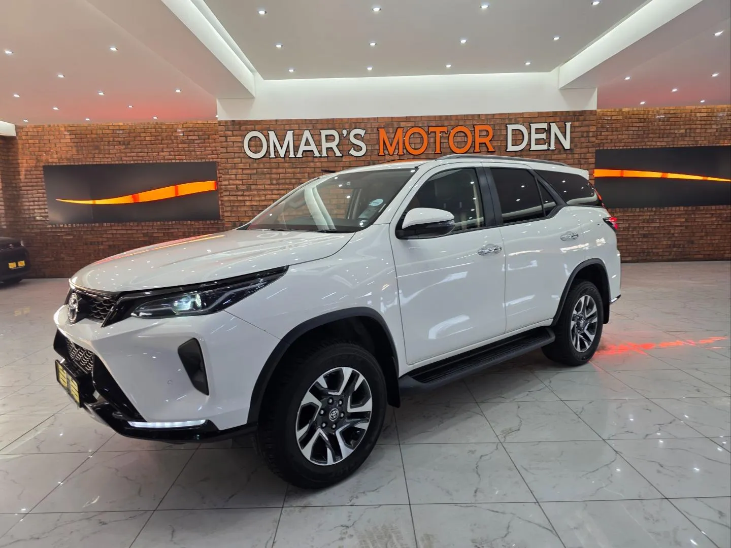 2025 Toyota Fortuner 2.4GD-6 Auto, photo 1 of 7