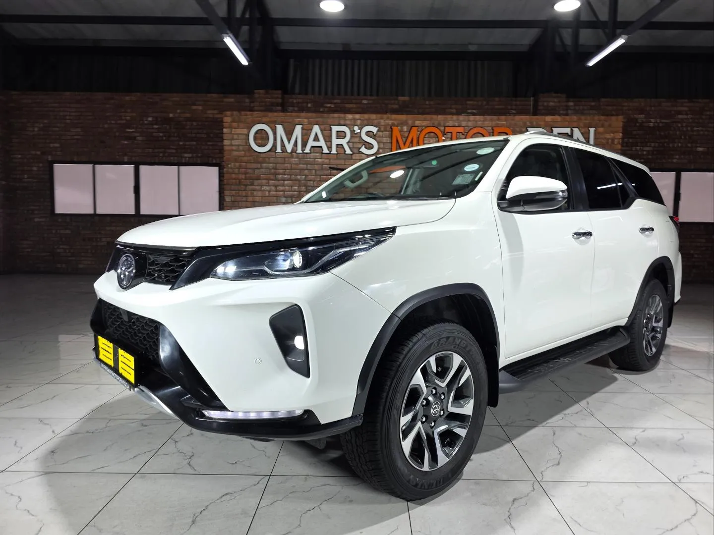 2025 Toyota Fortuner 2.4GD-6 Auto, photo 2 of 6