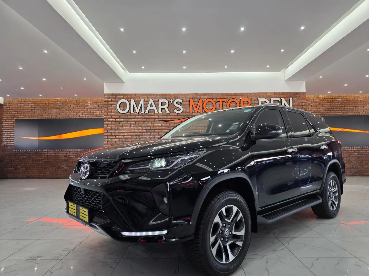 2025 Toyota Fortuner 2.4GD-6 Auto, photo 2 of 5