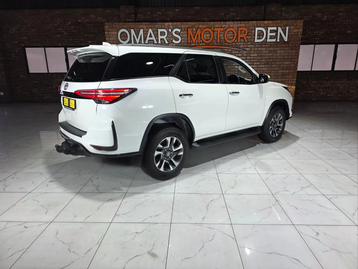 2025 Toyota Fortuner 2.4GD-6 Auto, photo 4 of 6