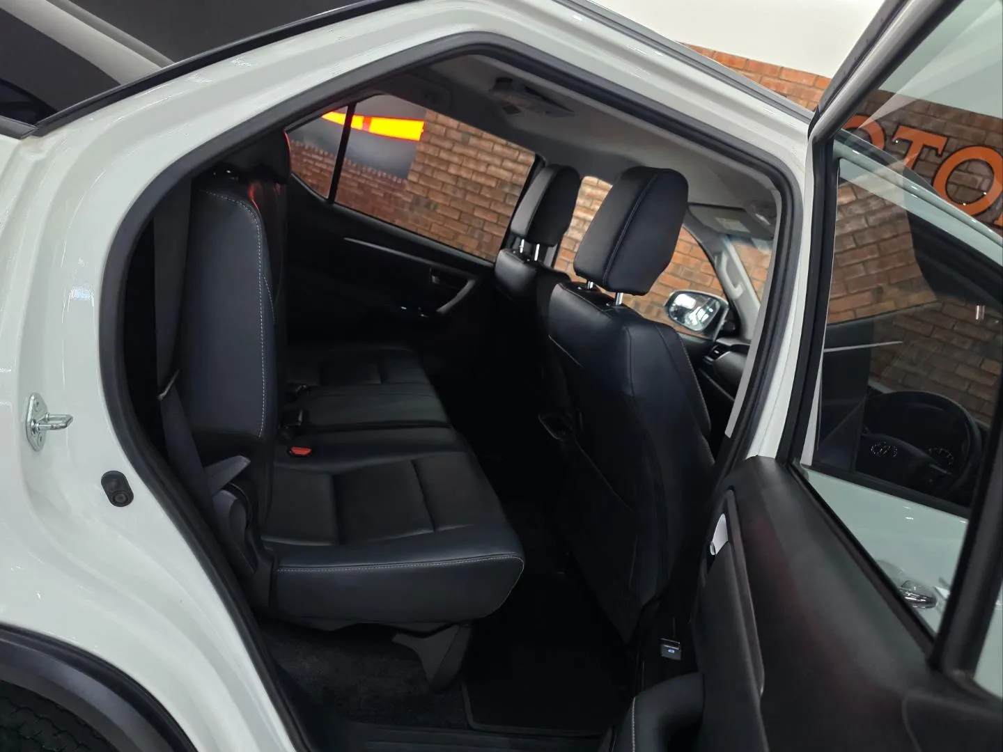 2025 Toyota Fortuner 2.4GD-6 Auto, photo 6 of 6