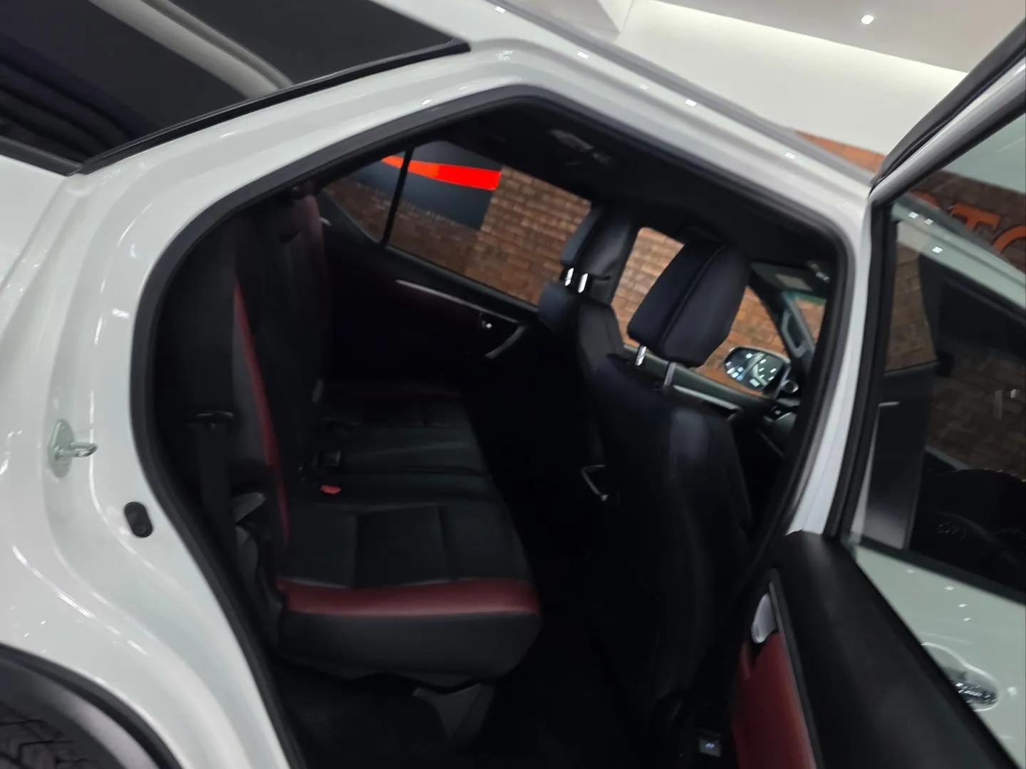 2025 Toyota Fortuner 2.8GD-6, photo 6 of 7