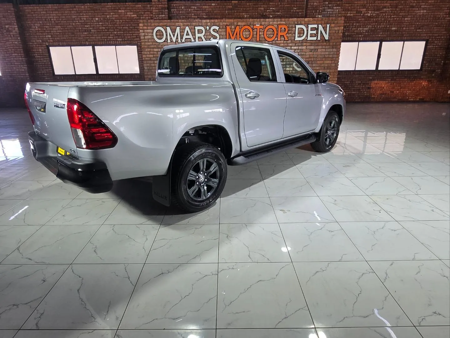 2025 Toyota Hilux 2.4GD-6 Double Cab 4x4 Raider Manual, photo 5 of 5