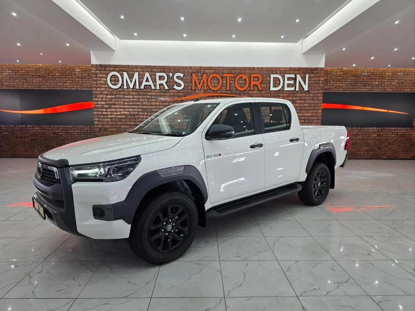 2025 Toyota Hilux 2.8GD-6 Double Cab 4x4 Legend Auto, photo 2 of 6