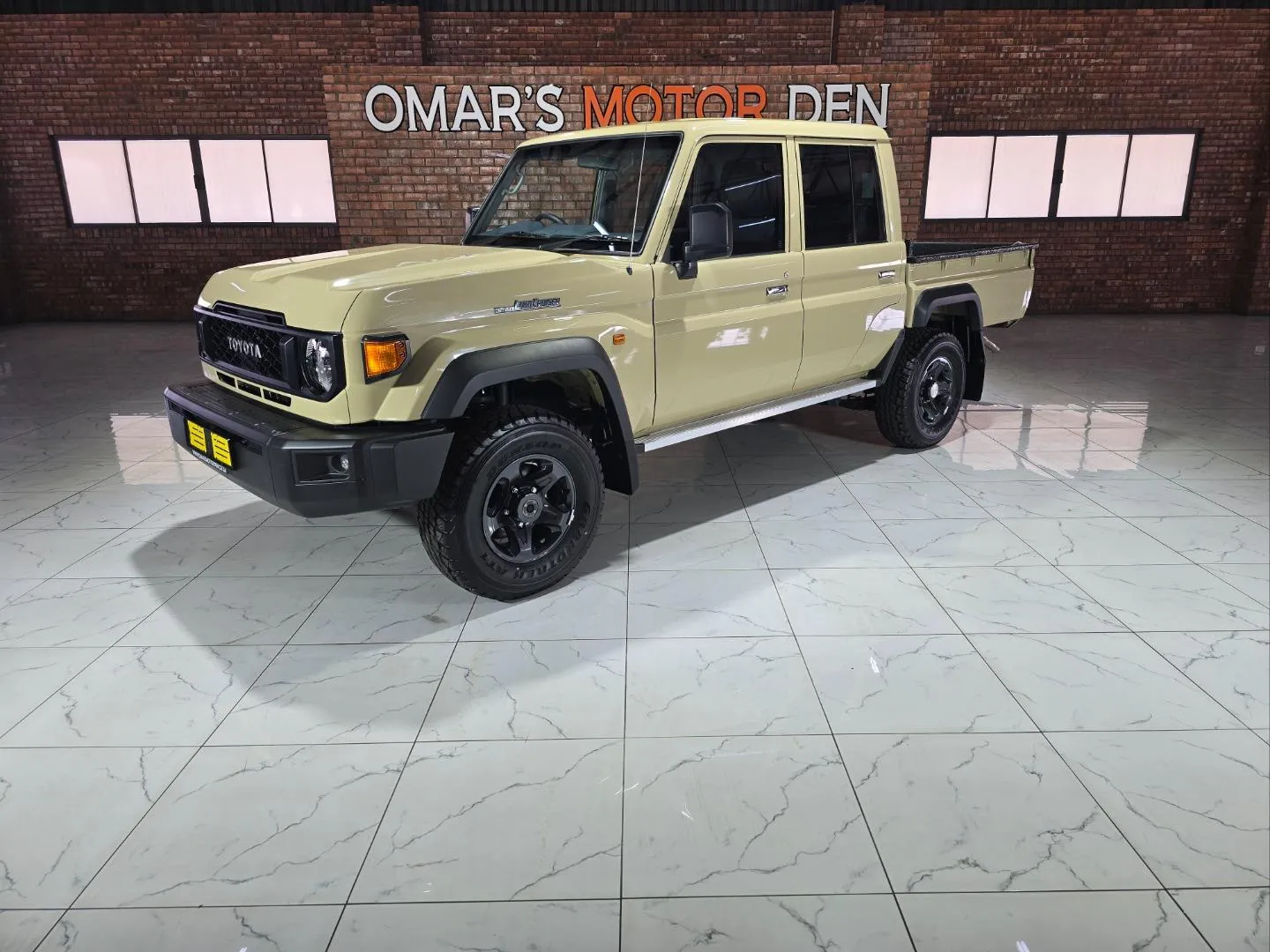 2025 Toyota Land Cruiser 79 4.2D Double Cab, photo 1 of 6