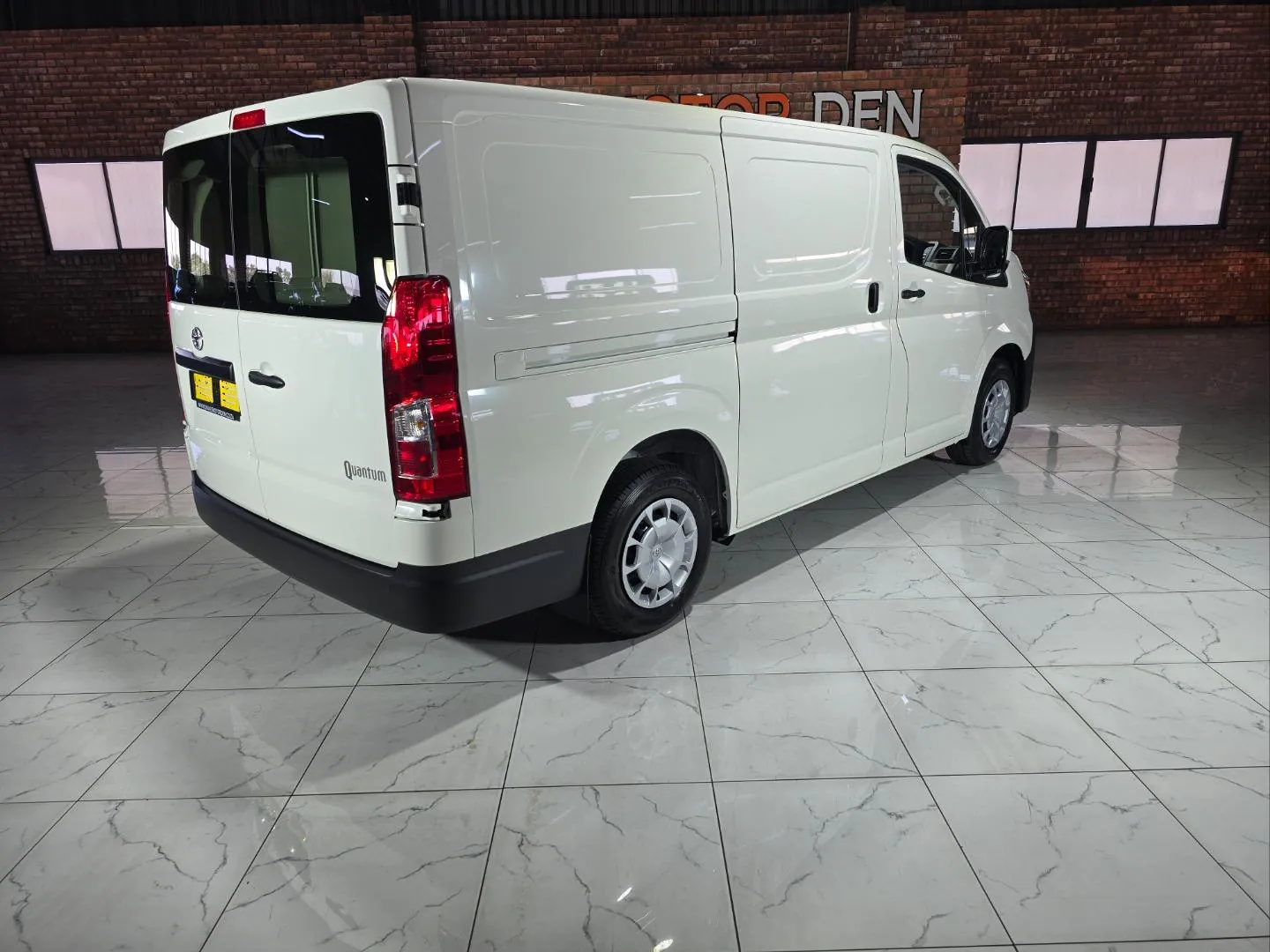 2025 Toyota Quantum 2.8 LWB Panel Van, photo 6 of 6