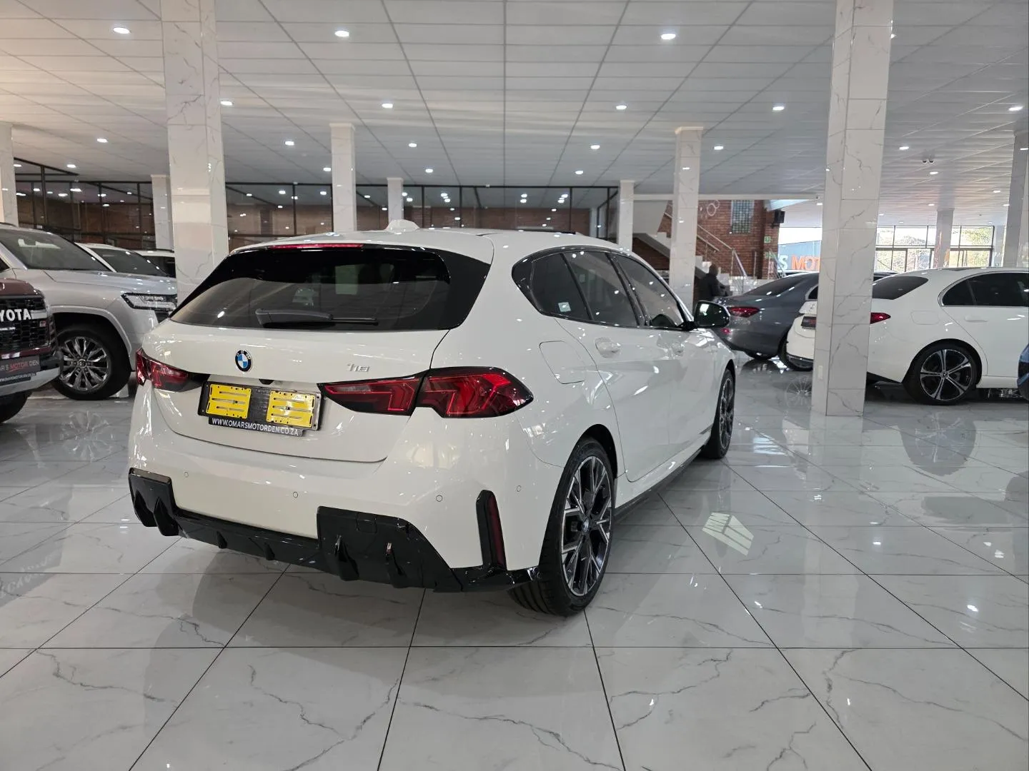 2026 BMW 1 Series 118 M Sport, photo 4 of 5