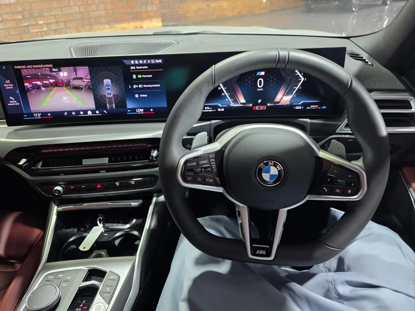 2026 BMW 3 Series 320d M Sport, photo 6 of 8