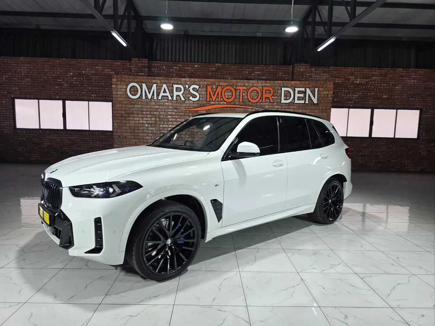 2026 BMW X5 xDrive30d M Sport Pro, photo 2 of 5