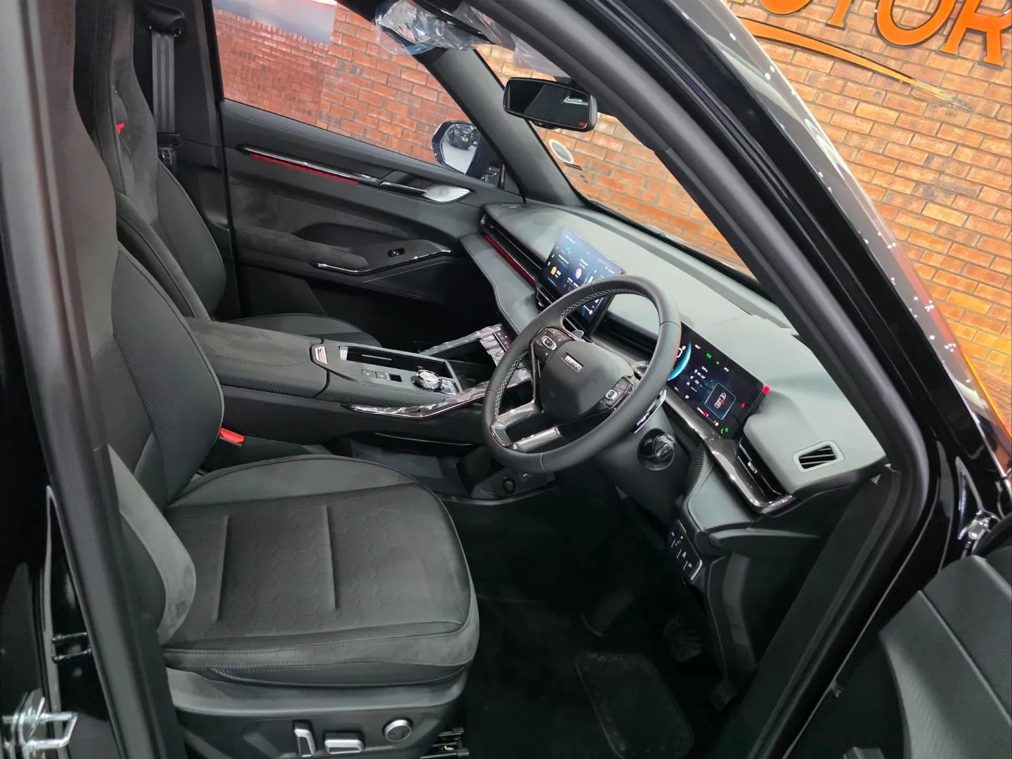 2026 Haval H6 GT 2.0GDIT 4WD Super Luxury, photo 4 of 5
