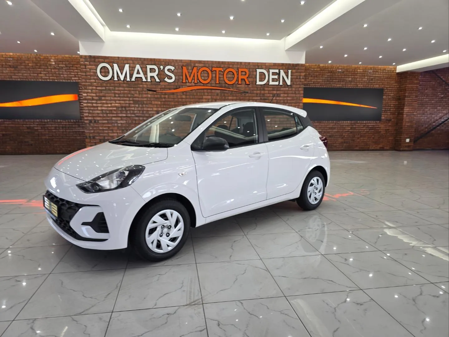 2026 Hyundai Grand i10 1.2 Premium Hatch, photo 3 of 5