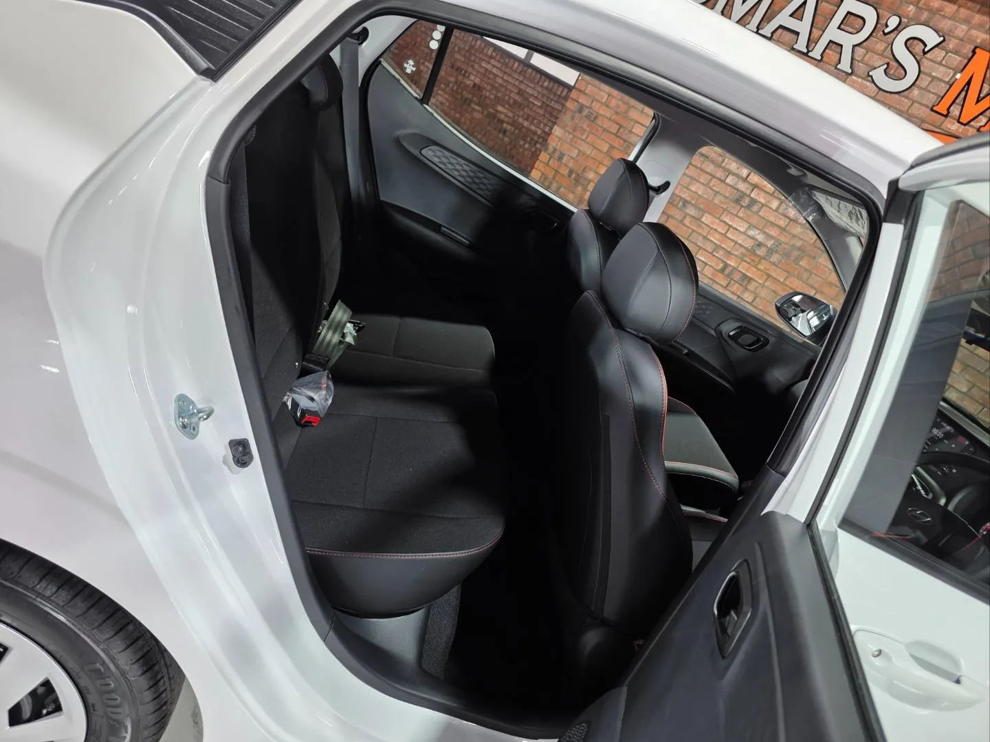 2026 Hyundai Grand i10 1.2 Premium Hatch, photo 6 of 6