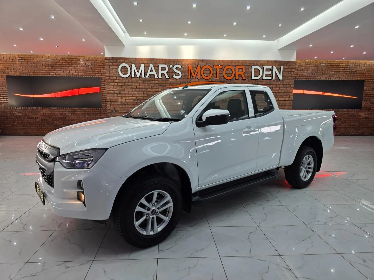 2026 Isuzu D-Max 1.9TD Extended Cab LS Auto, photo 4 of 5