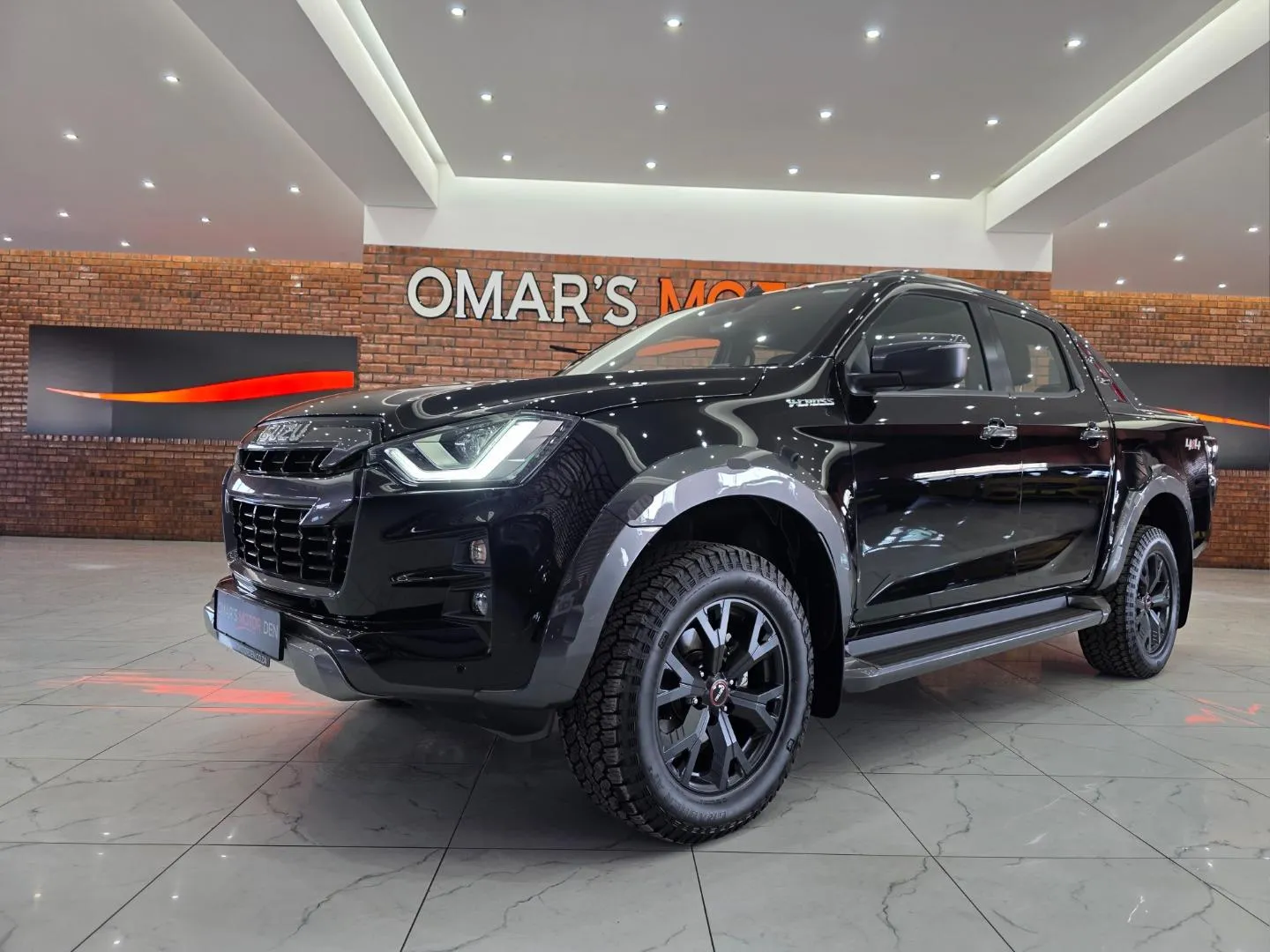 2026 Isuzu D-Max 3.0TD Double Cab V-Cross 4x4, photo 3 of 7