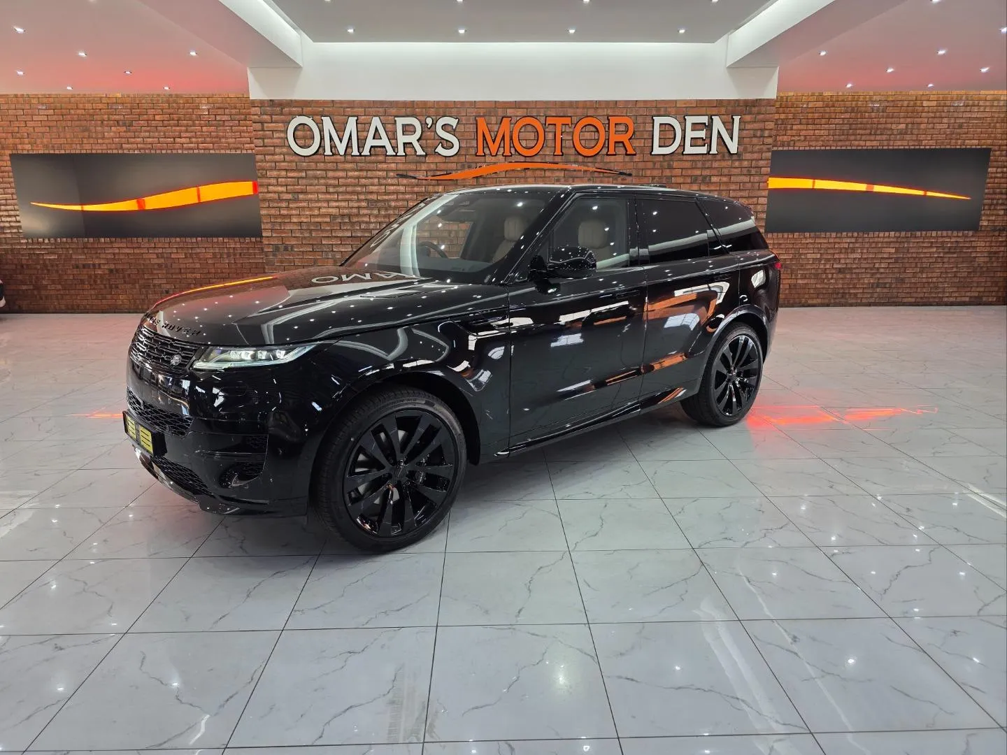2026 Land Rover Range Rover Sport D350 Dynamic HSE, photo 1 of 8