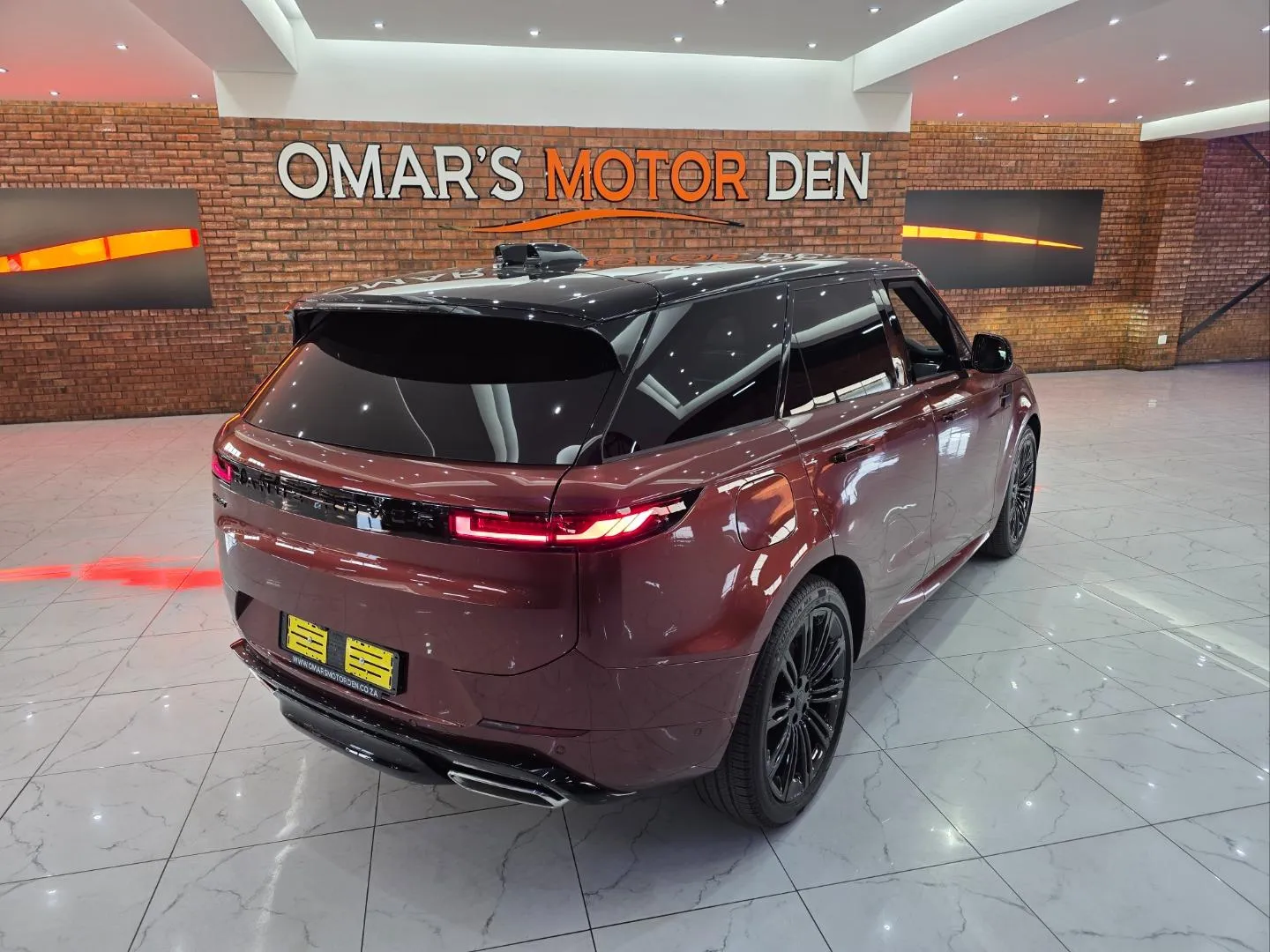 2026 Land Rover Range Rover Sport P360 Dynamic HSE, photo 6 of 7