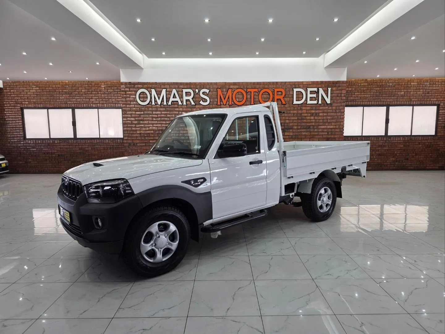 2026 Mahindra Pik Up 2.2CRDe Single Cab Dropside S4 (aircon), photo 2 of 6