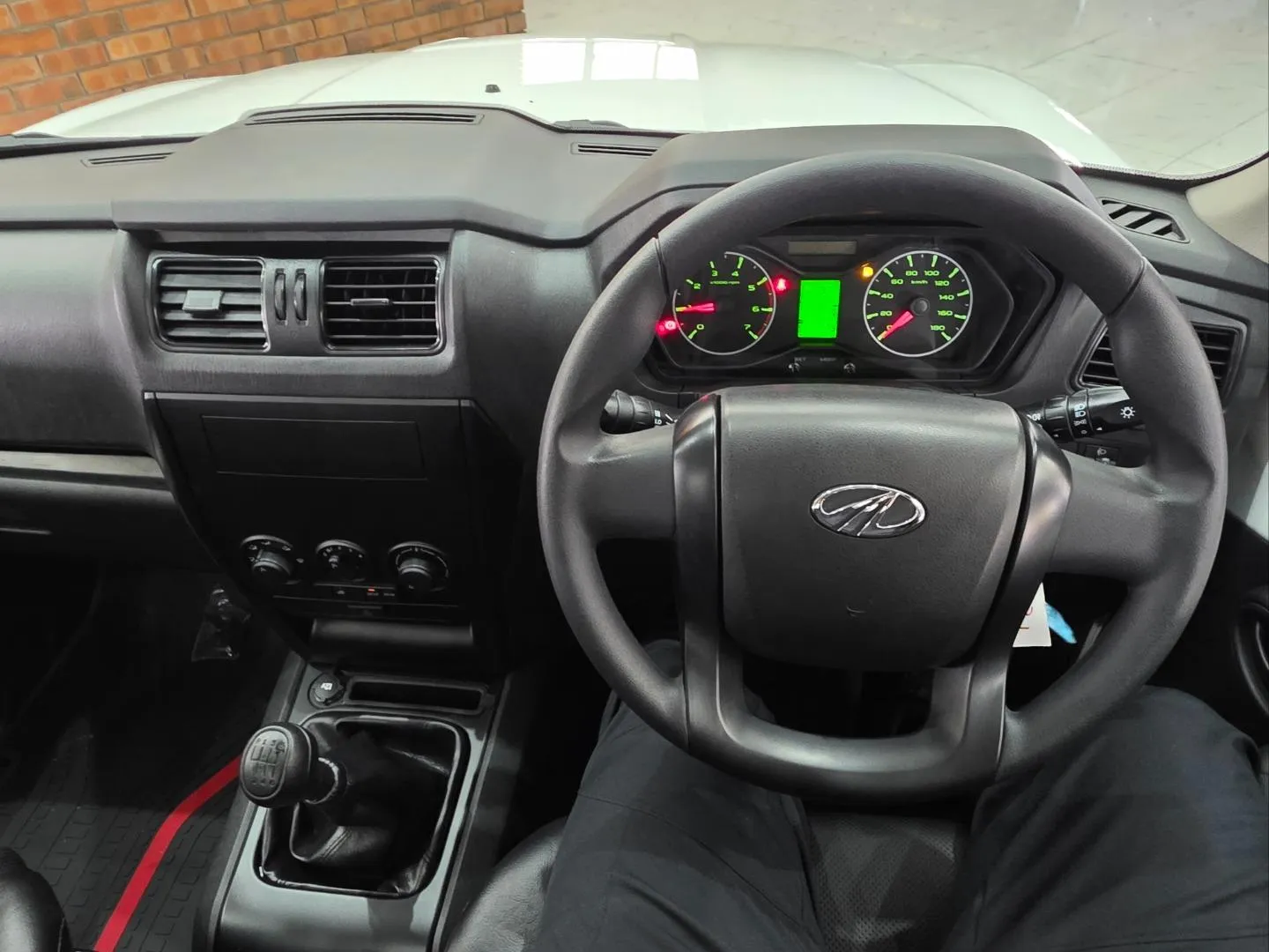 2026 Mahindra Pik Up 2.2CRDe Single Cab Dropside S4 (aircon), photo 6 of 6