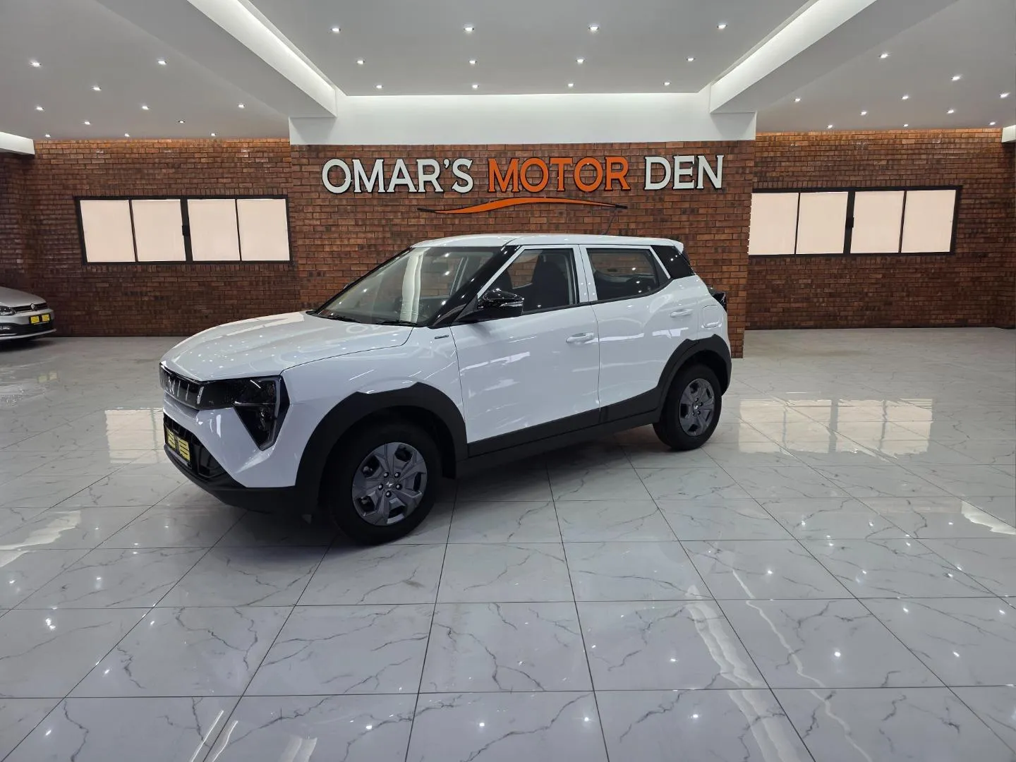 2026 Mahindra XUV 3XO 1.2T MX2 Auto, photo 1 of 6