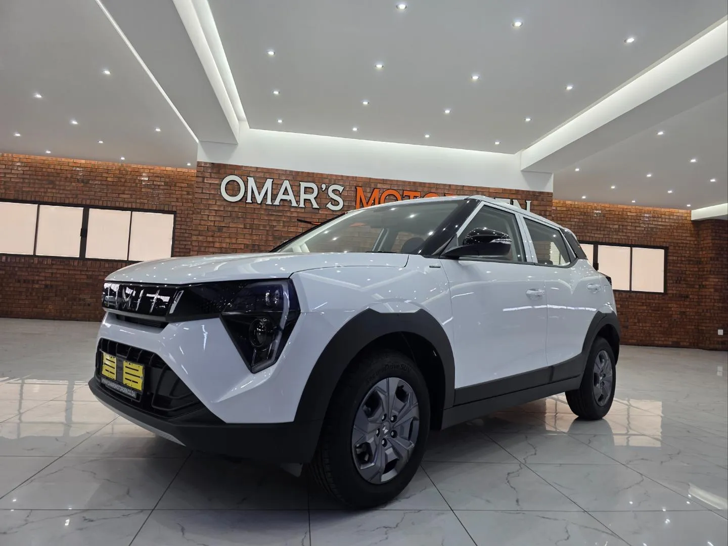 2026 Mahindra XUV 3XO 1.2T MX2 Auto, photo 3 of 6