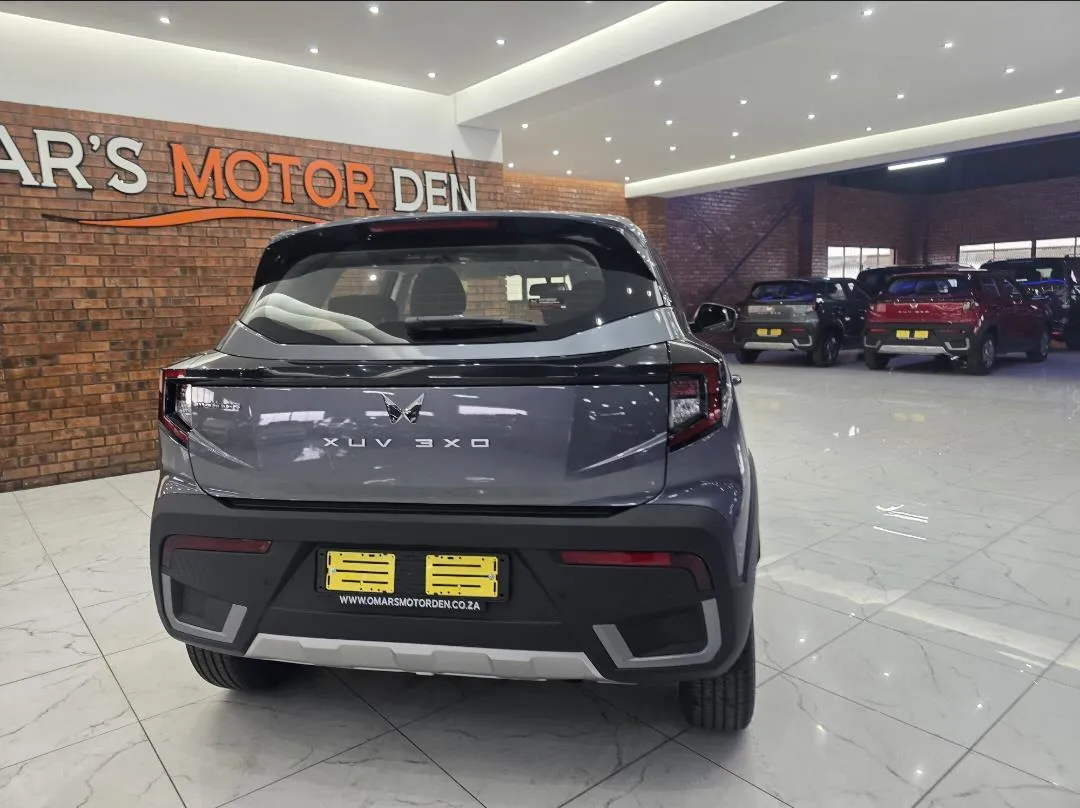 2026 Mahindra XUV 3XO 1.2T MX2 Auto, photo 4 of 7