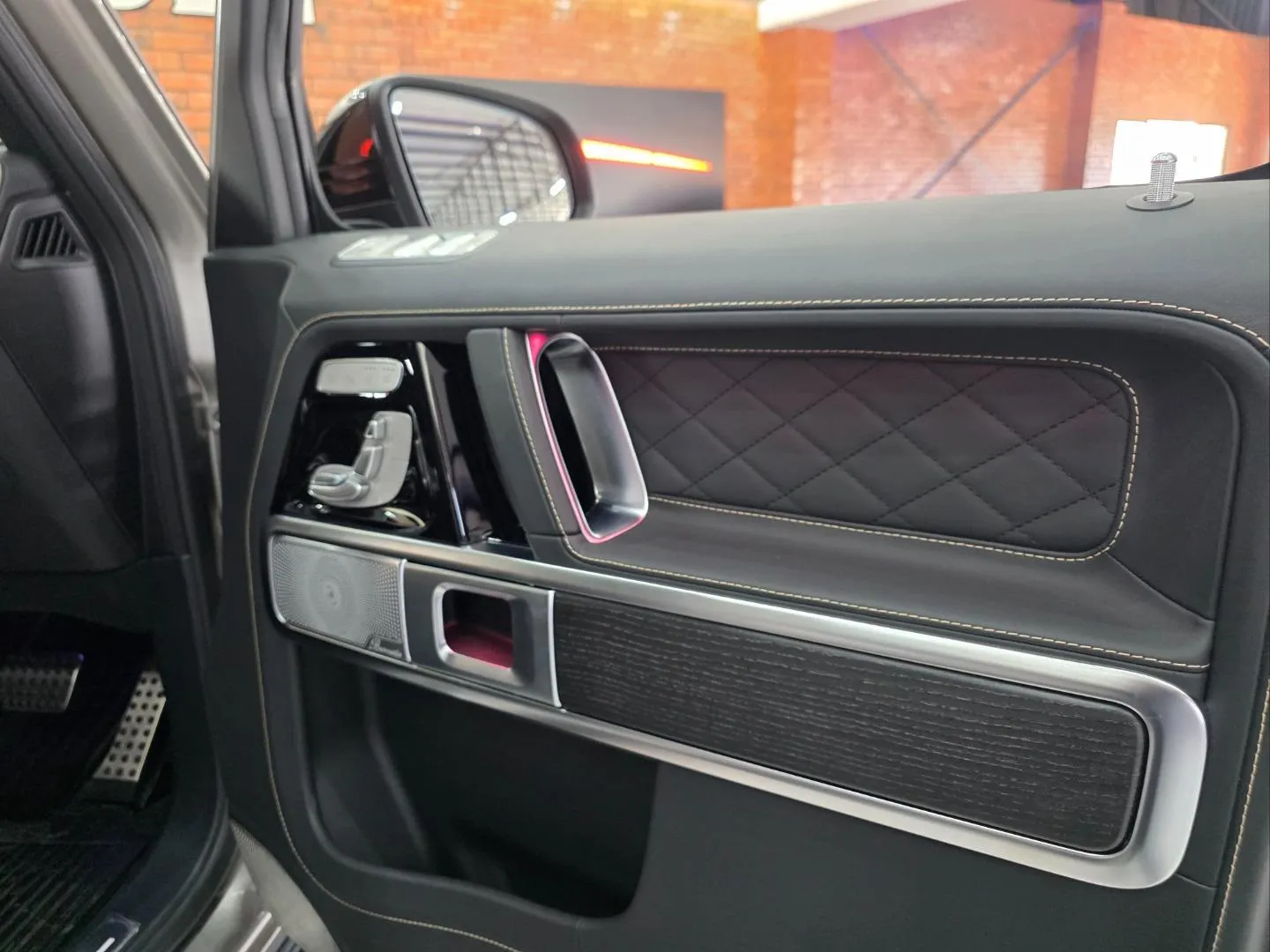 2026 Mercedes-AMG G-Class G63, photo 6 of 8