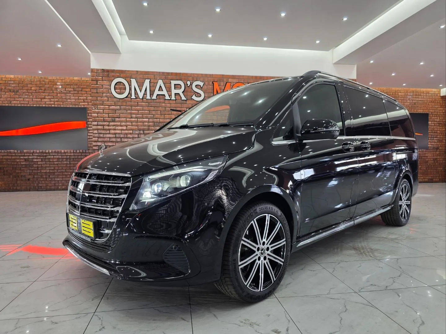 2026 Mercedes-Benz V-Class V300d Exclusive, photo 3 of 6
