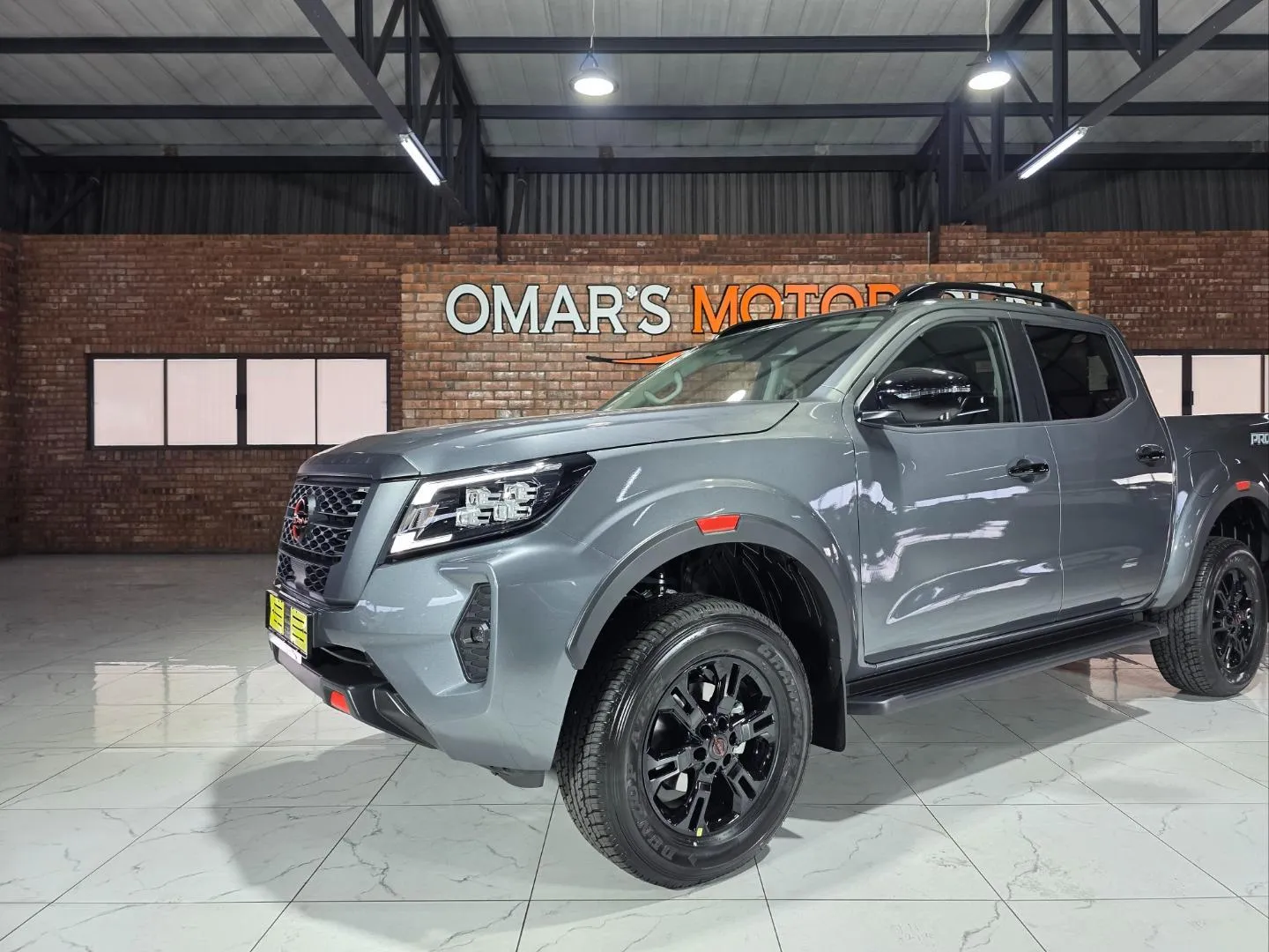 2026 Nissan Navara 2.5DDTi Double Cab PRO-4X 4x4, photo 2 of 6
