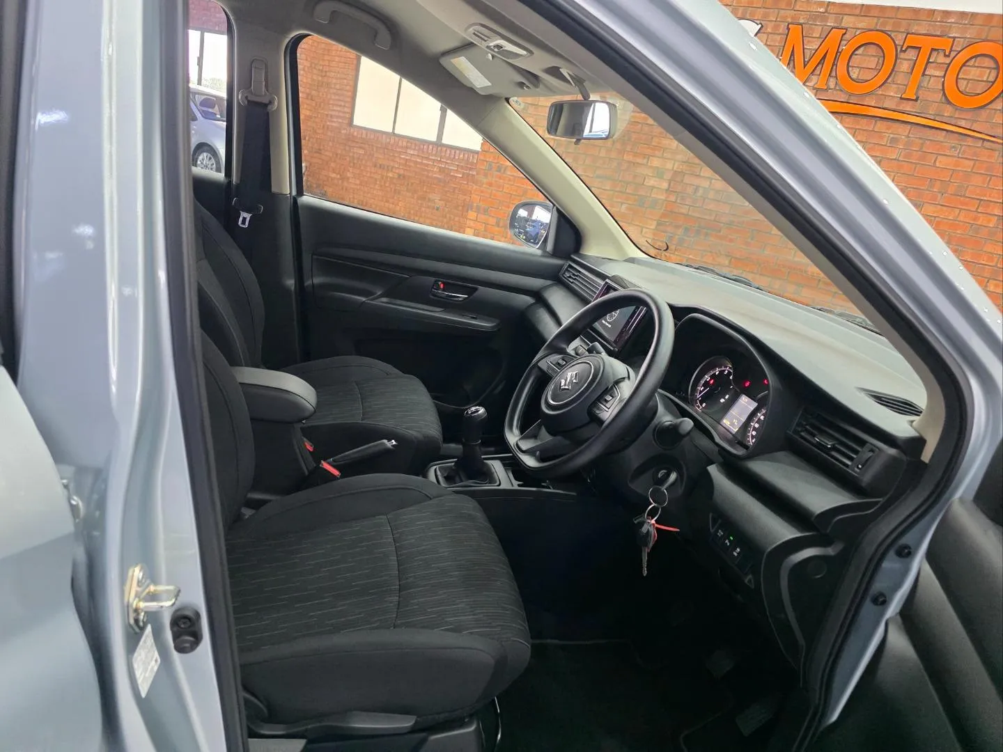 2026 Suzuki Ertiga 1.5 GL Manual, photo 5 of 6