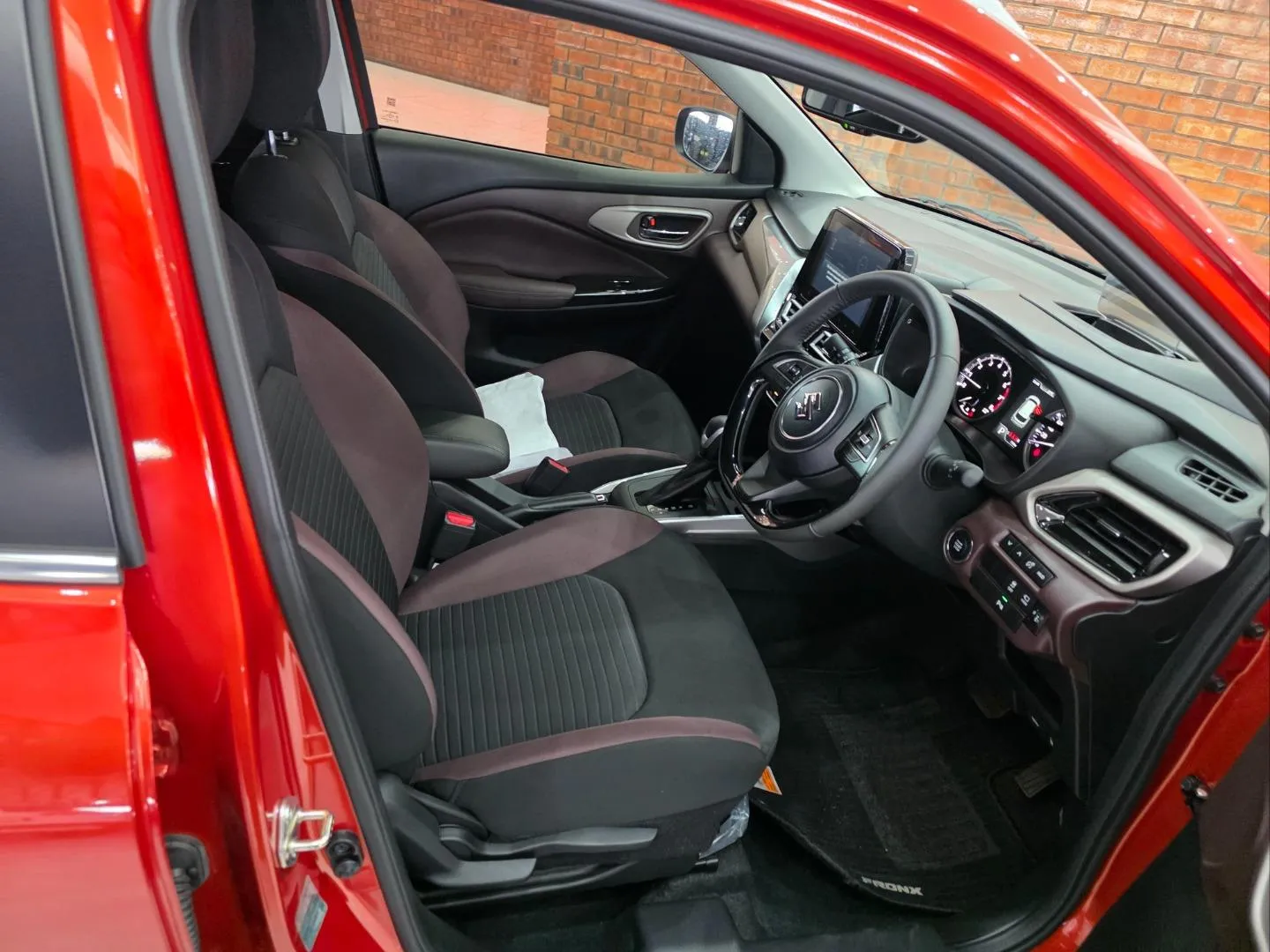 2026 Suzuki Fronx 1.5 GLX Auto, photo 6 of 6