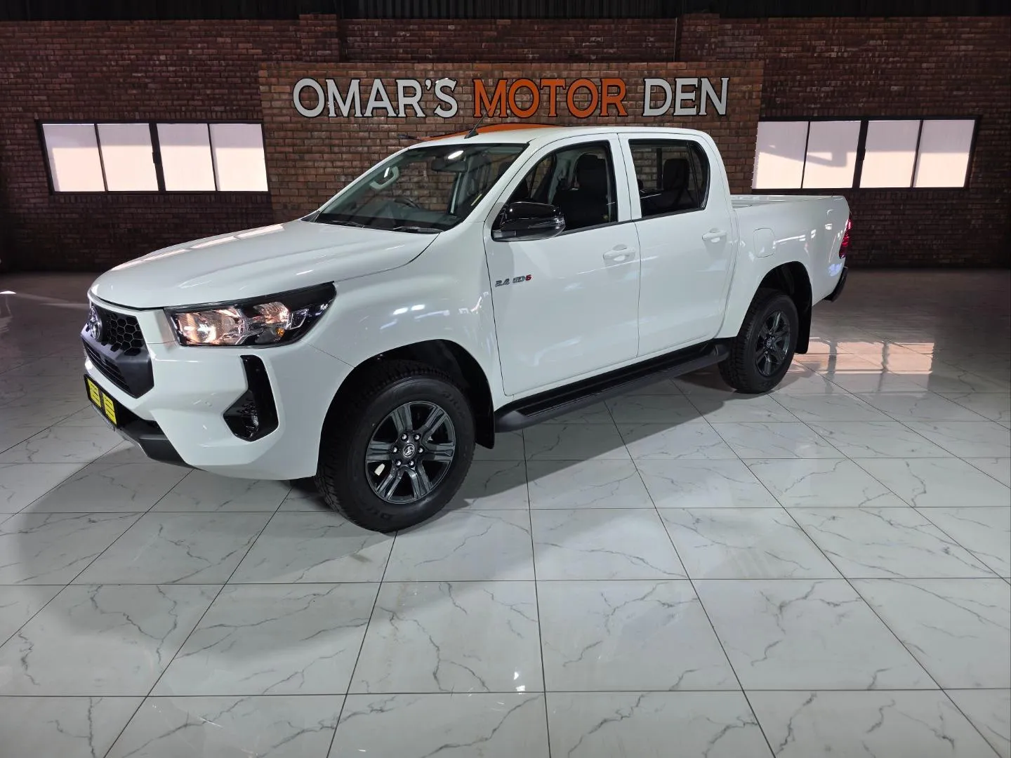 2026 Toyota Hilux 2.4GD-6 Double Cab 4x4 Raider Manual, photo 1 of 5