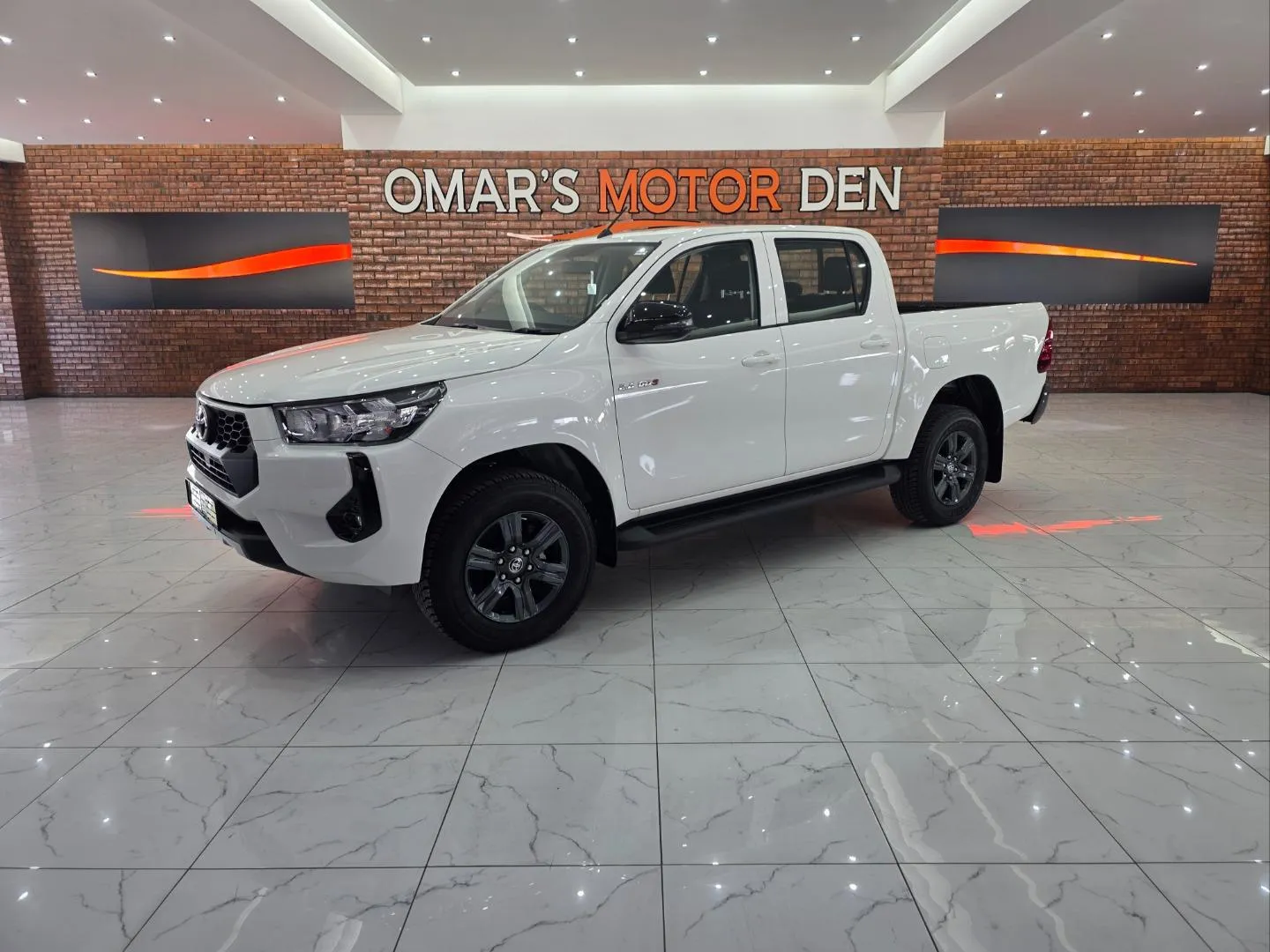 2026 Toyota Hilux 2.4GD-6 Double Cab 4x4 Raider Manual, photo 1 of 5