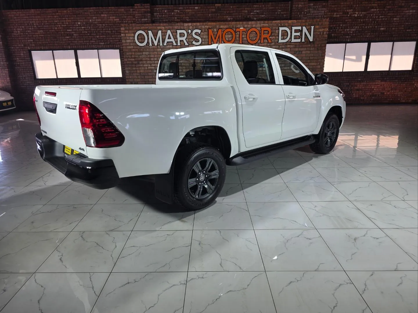 2026 Toyota Hilux 2.4GD-6 Double Cab 4x4 Raider Manual, photo 4 of 5