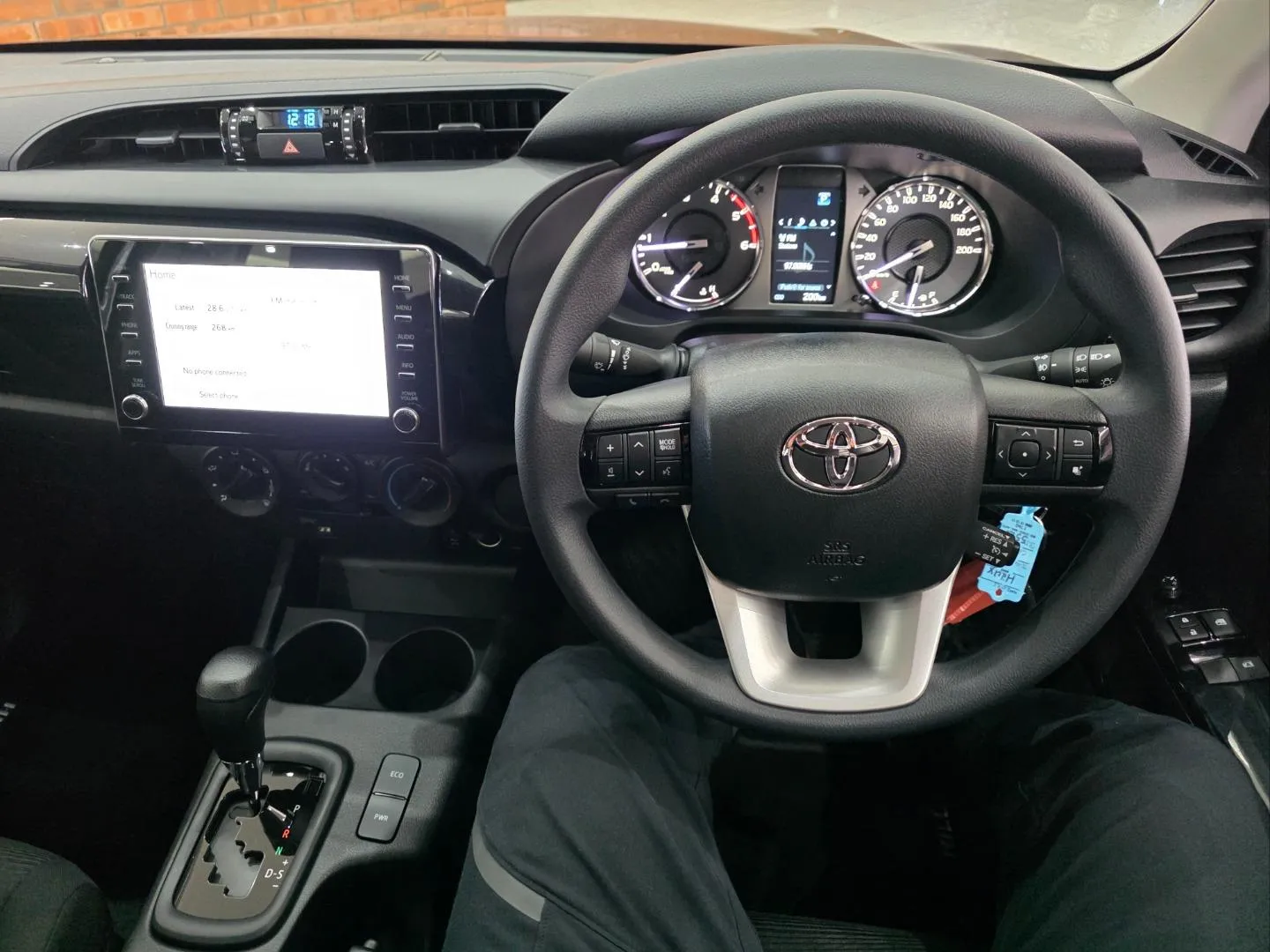 2026 Toyota Hilux 2.4GD-6 Single Cab Raider Auto, photo 5 of 6