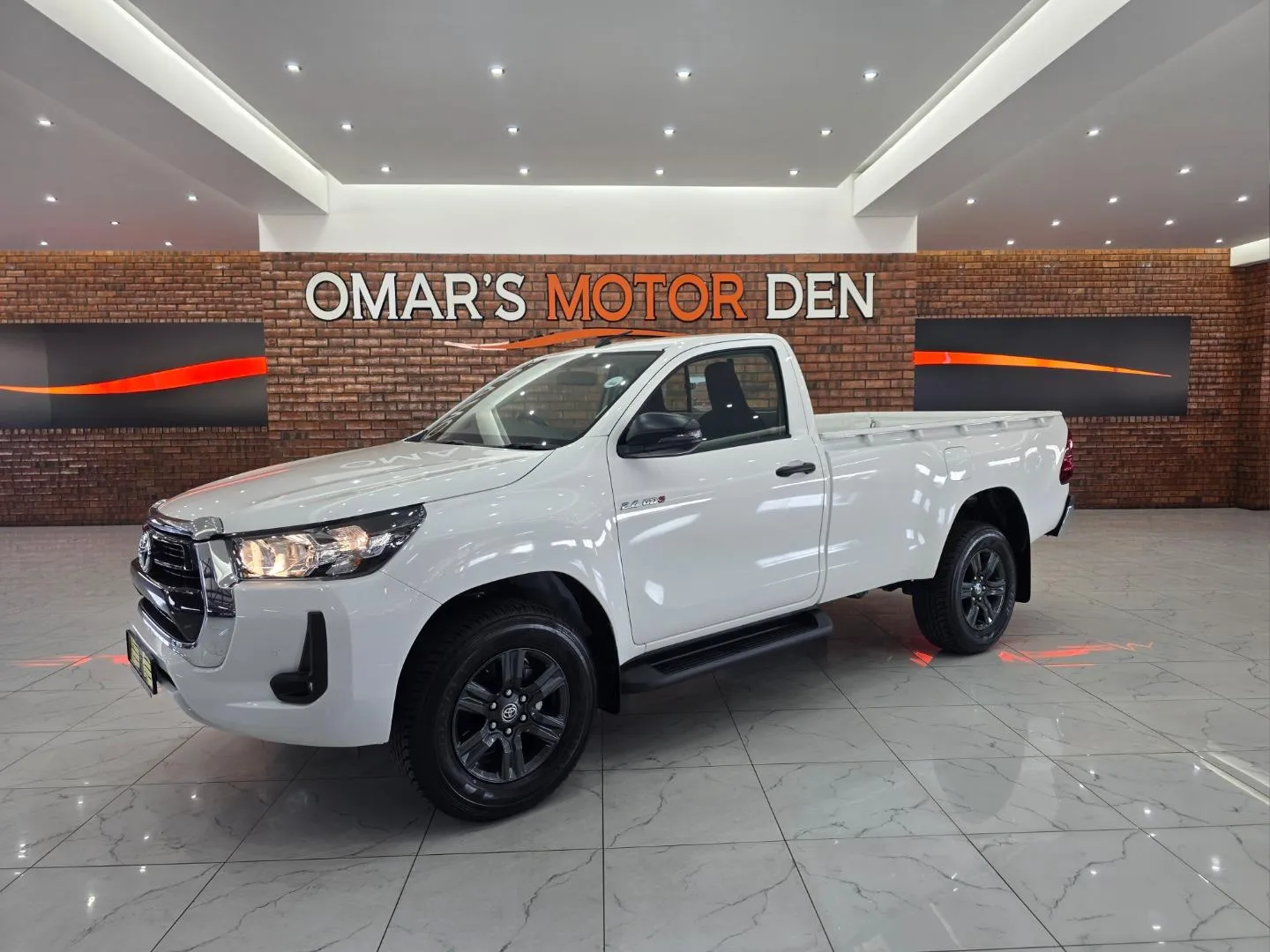2026 Toyota Hilux 2.4GD-6 Single Cab Raider Manual, photo 3 of 6