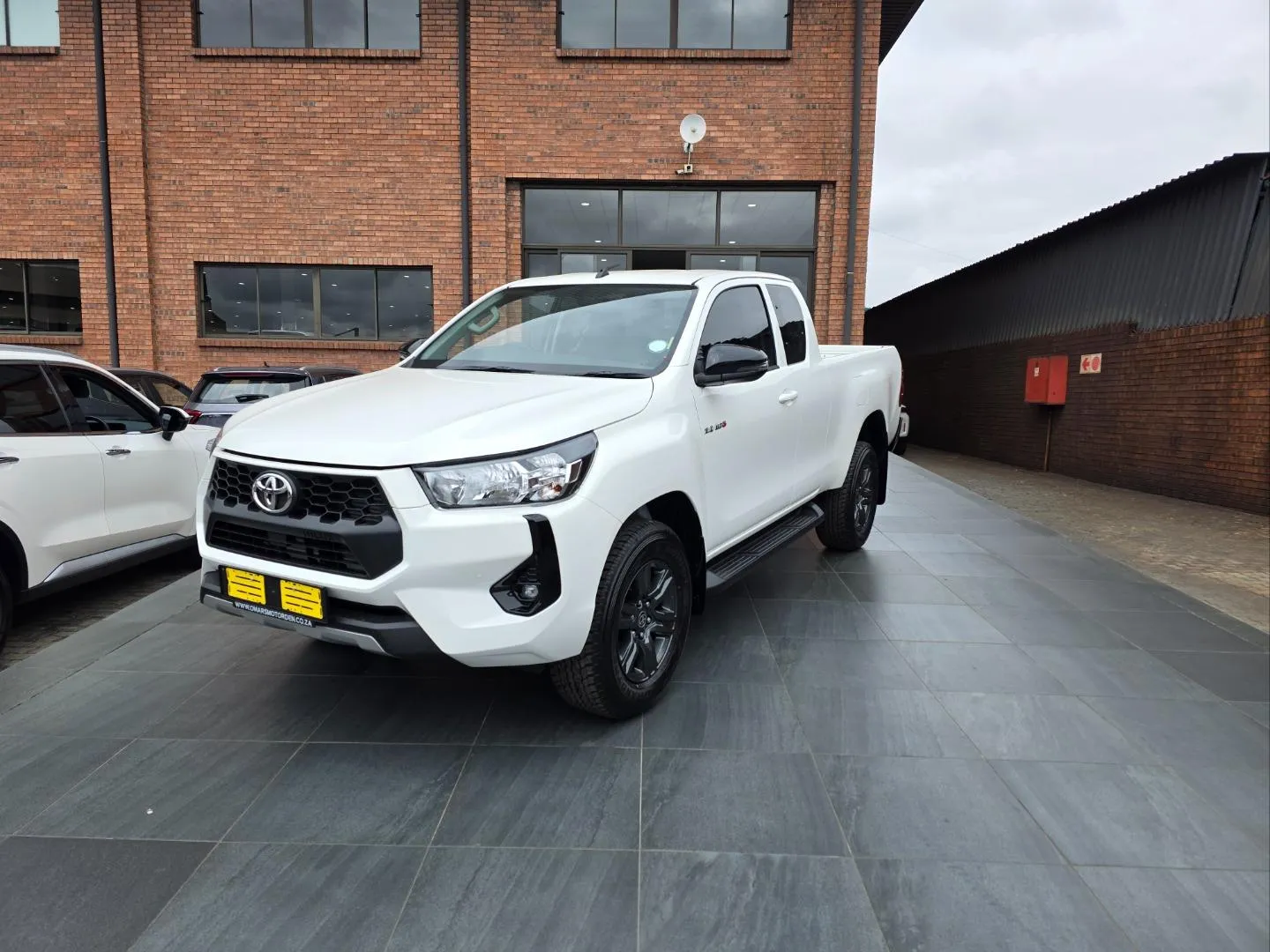 2026 Toyota Hilux 2.4GD-6 Xtra Cab Raider Manual, photo 1 of 6
