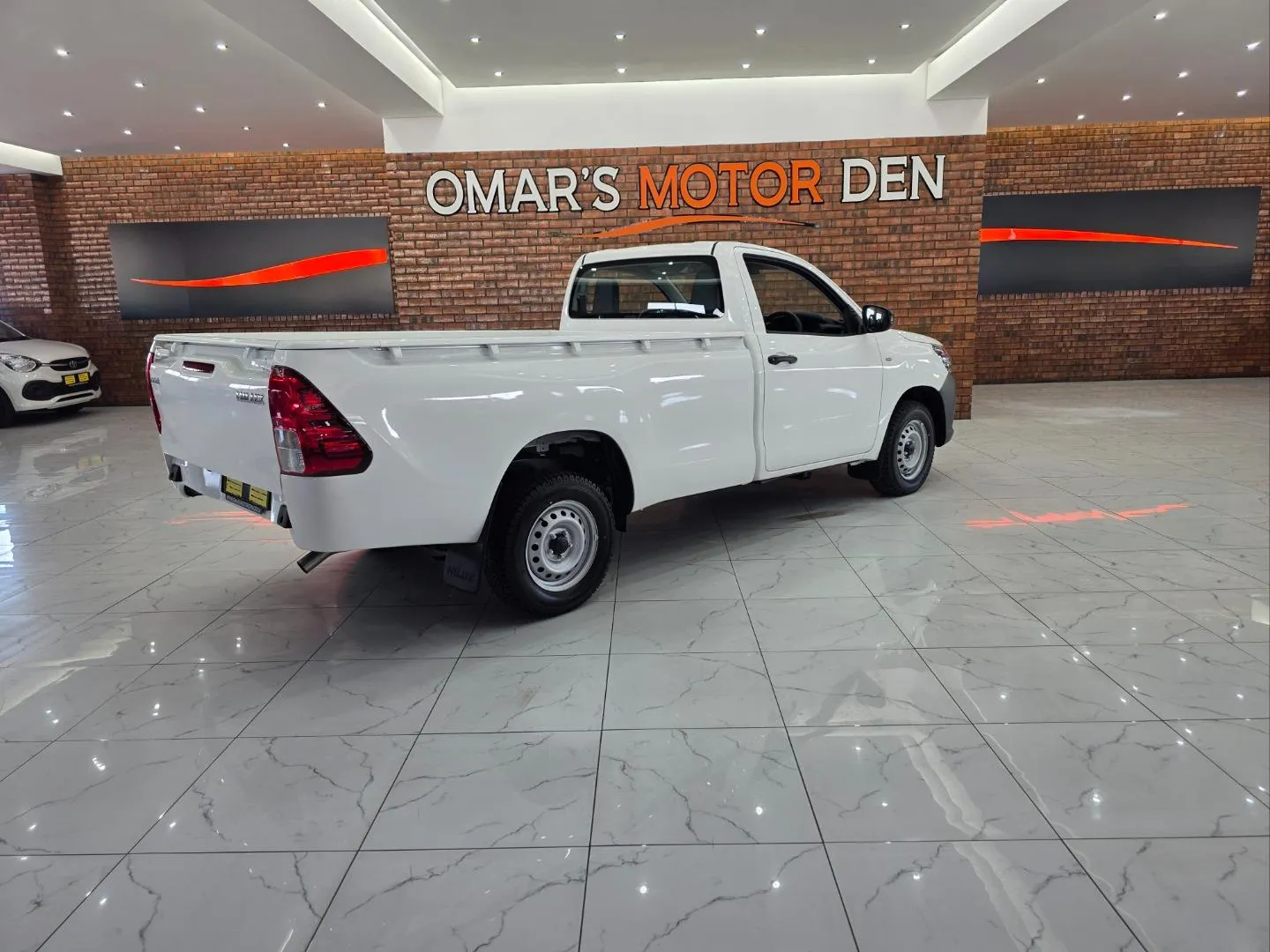 2026 Toyota Hilux 2.4GD Single Cab S (Aircon), photo 4 of 6